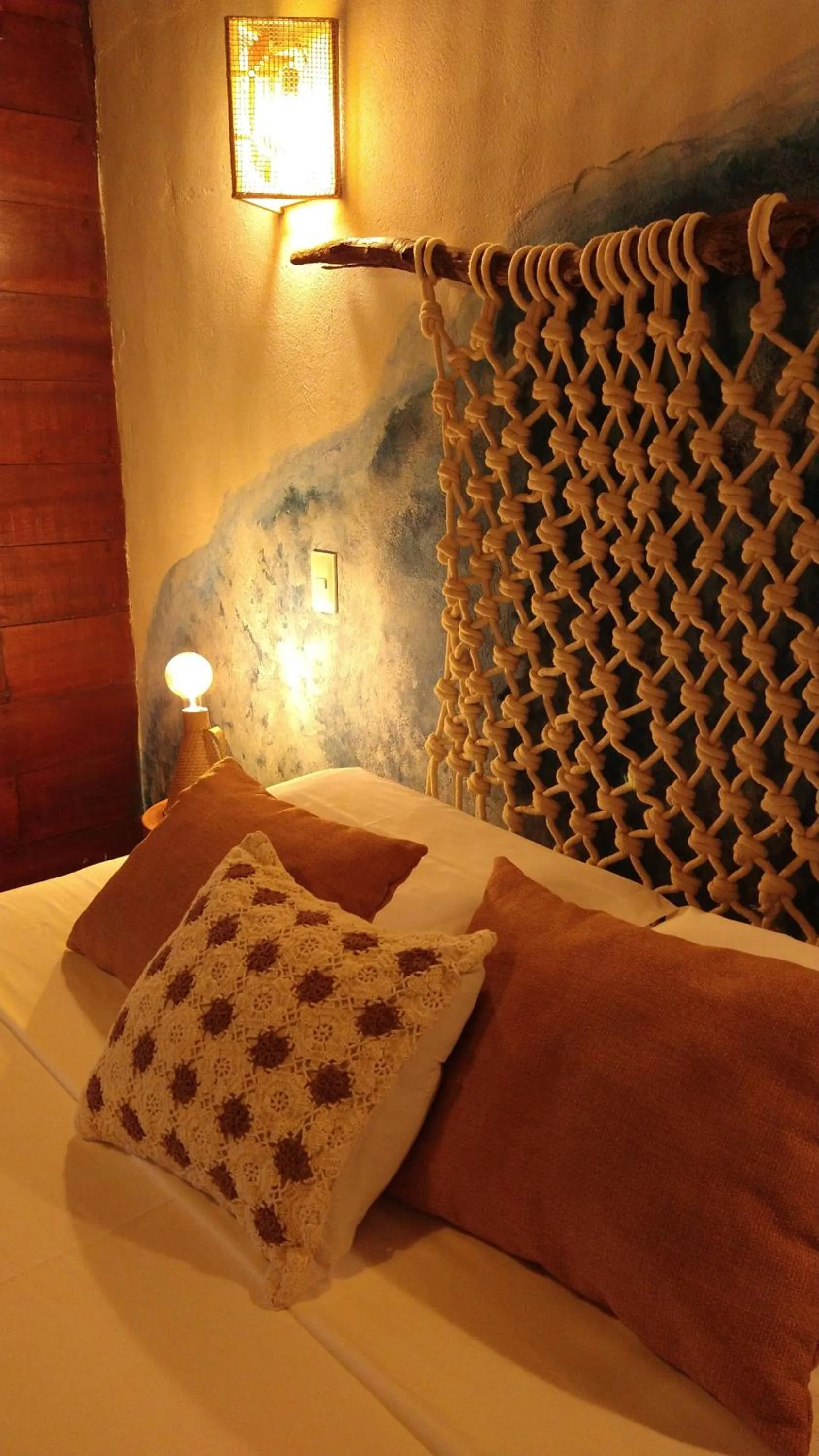 Decorative detail, Bed in Mangará Pousada