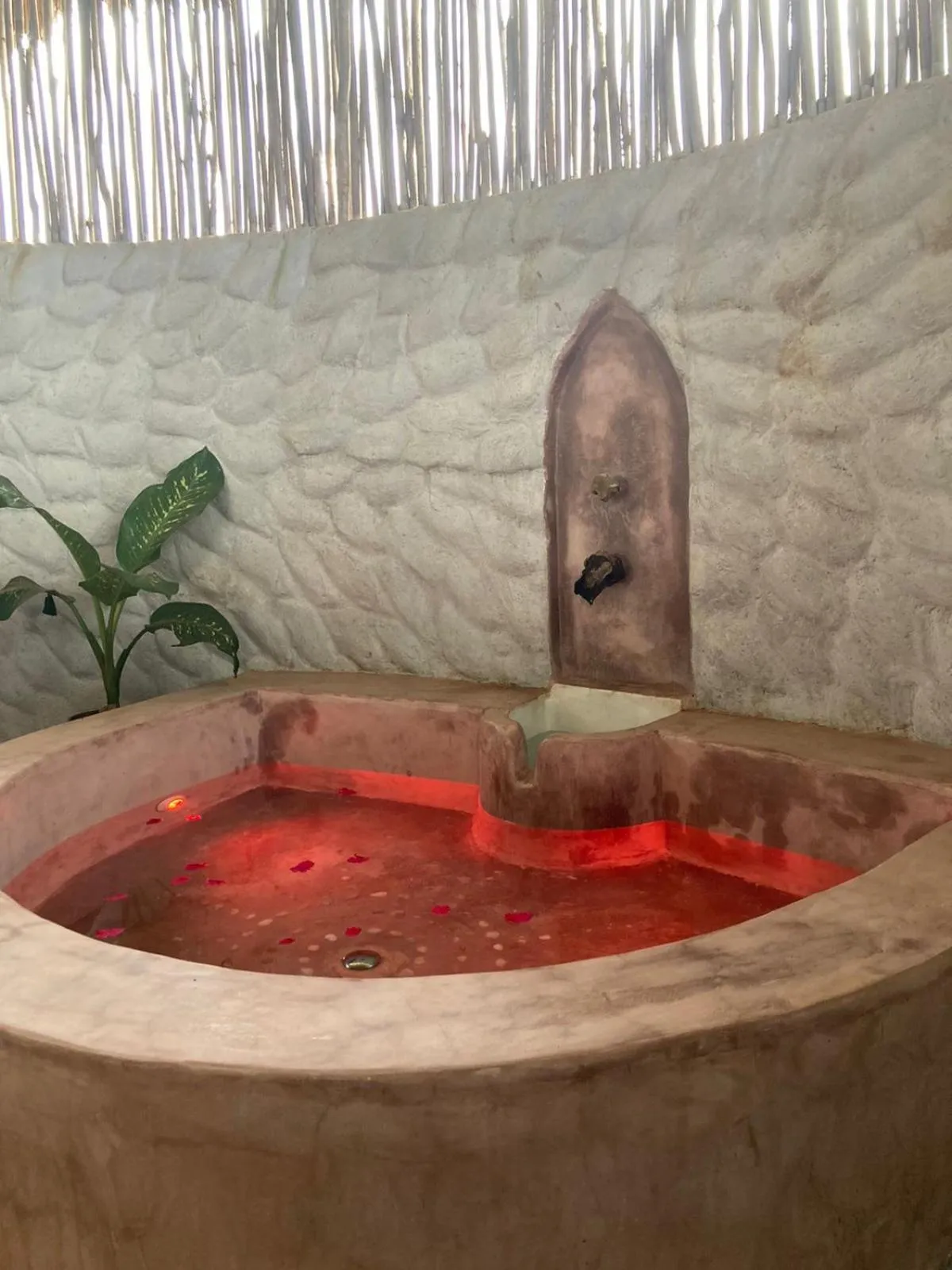 Bath in Mangará Pousada