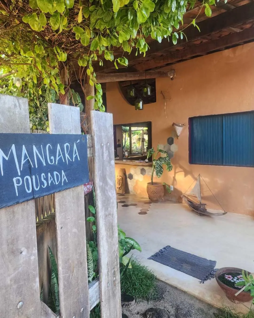 Facade/entrance in Mangará Pousada