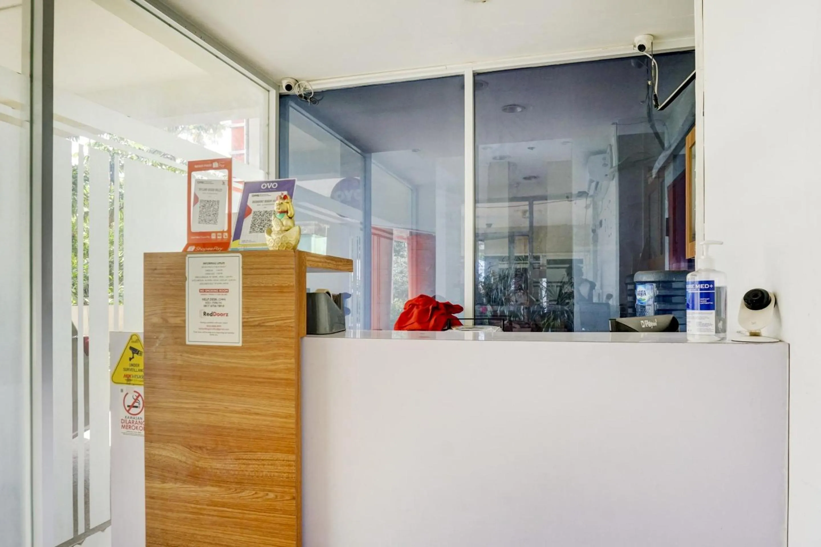 Lobby or reception in Hotel O Apartemen Bogor Valley