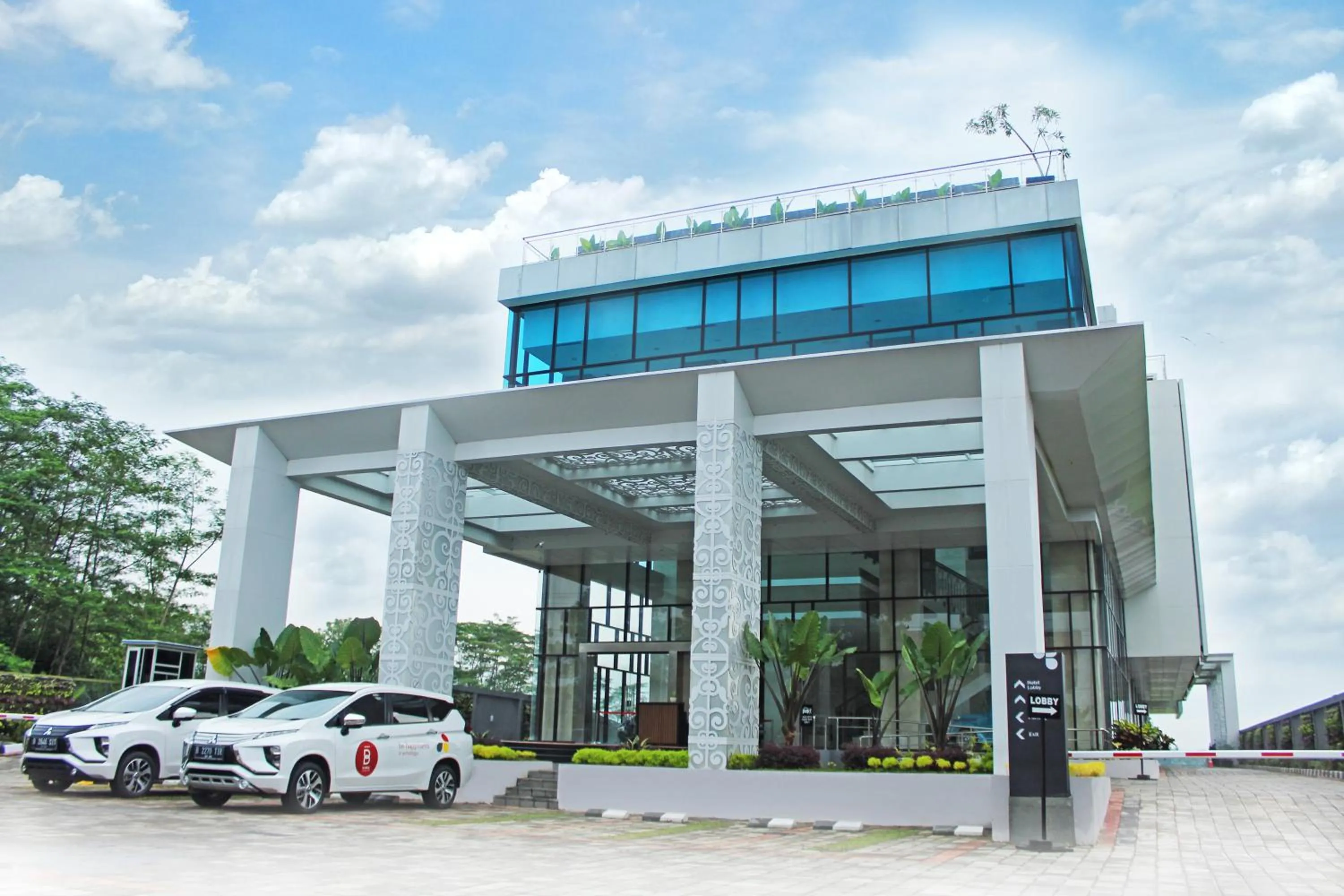 Property building in Braling Grand Hotel Purbalingga, Azana Hotels Collection