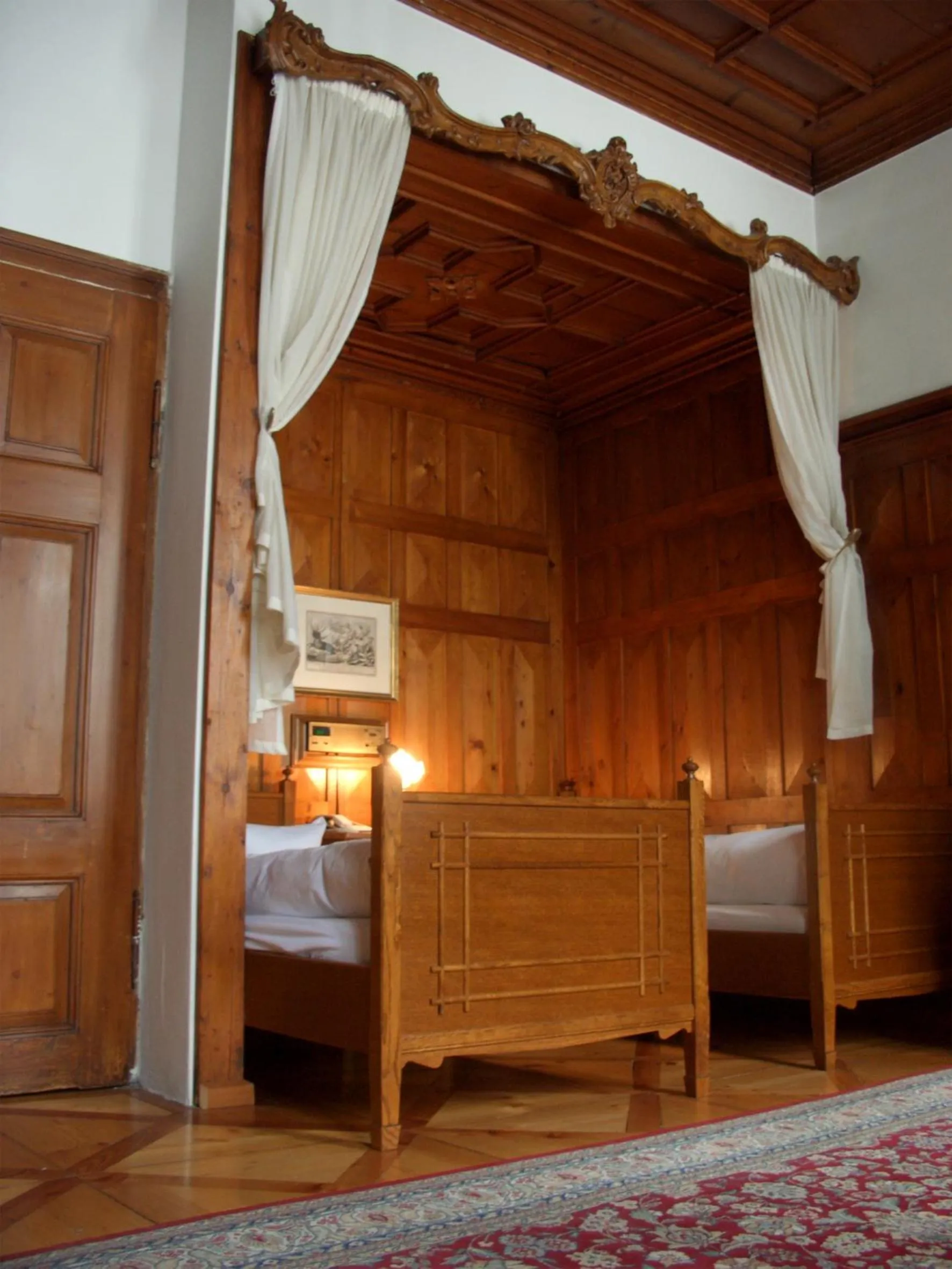 Decorative detail, Bed in Villa Solitude