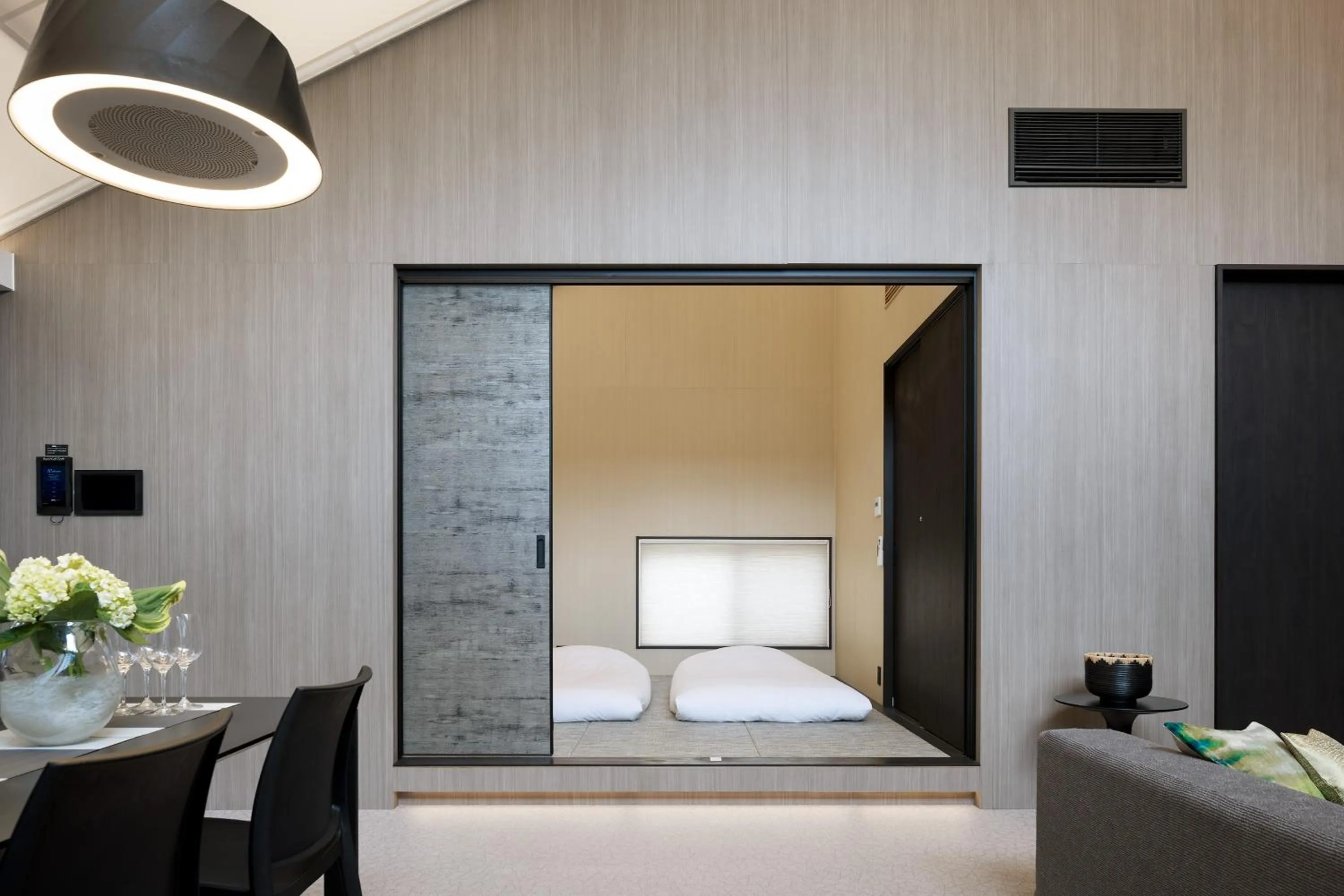 Bedroom, Bed in Asama Kuzanbo