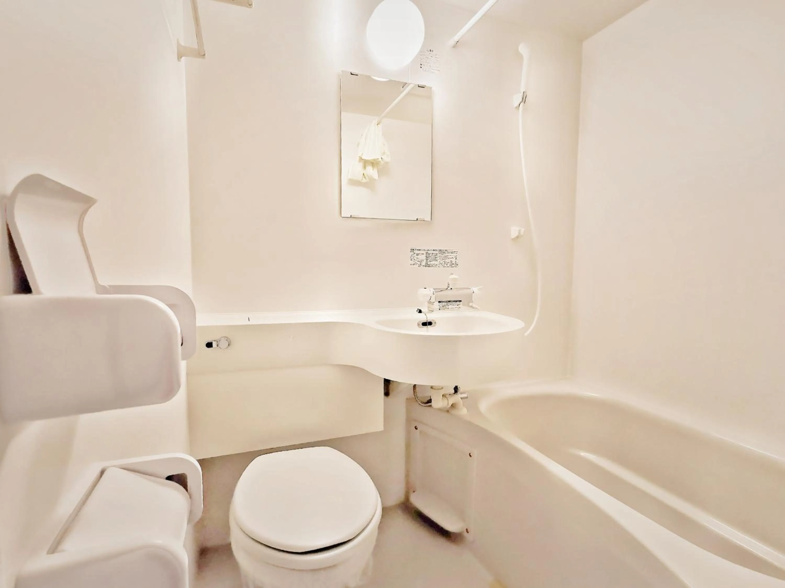 Shower in HOPETREE Kyoto