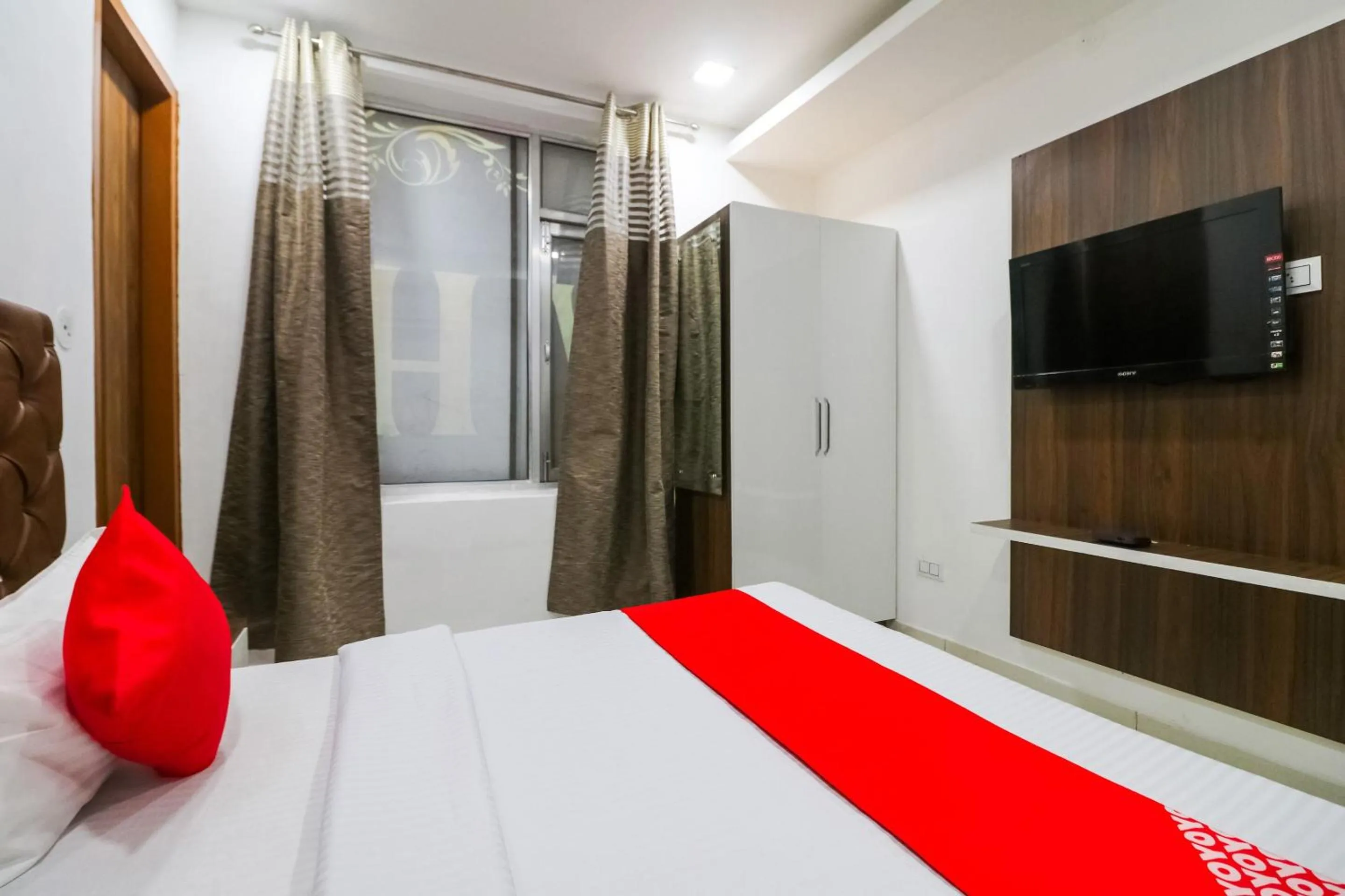 Bedroom in Hotel O SkyCity