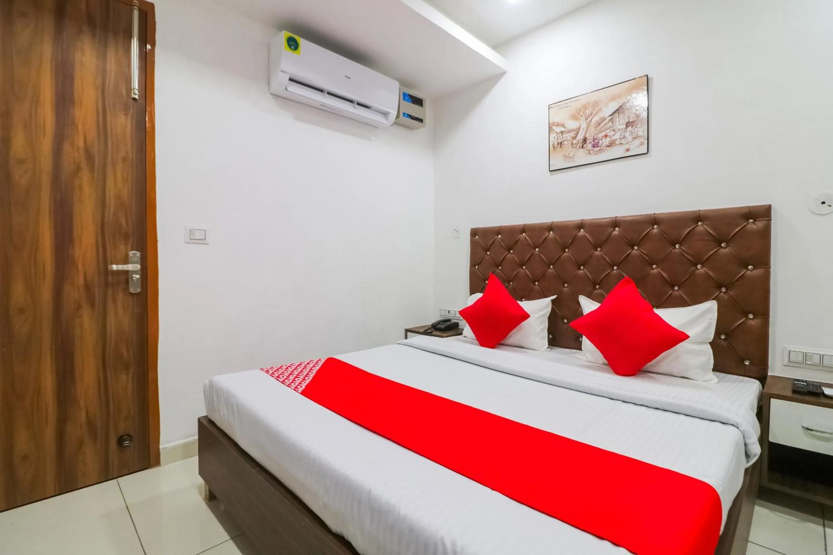 Bedroom in Hotel O SkyCity