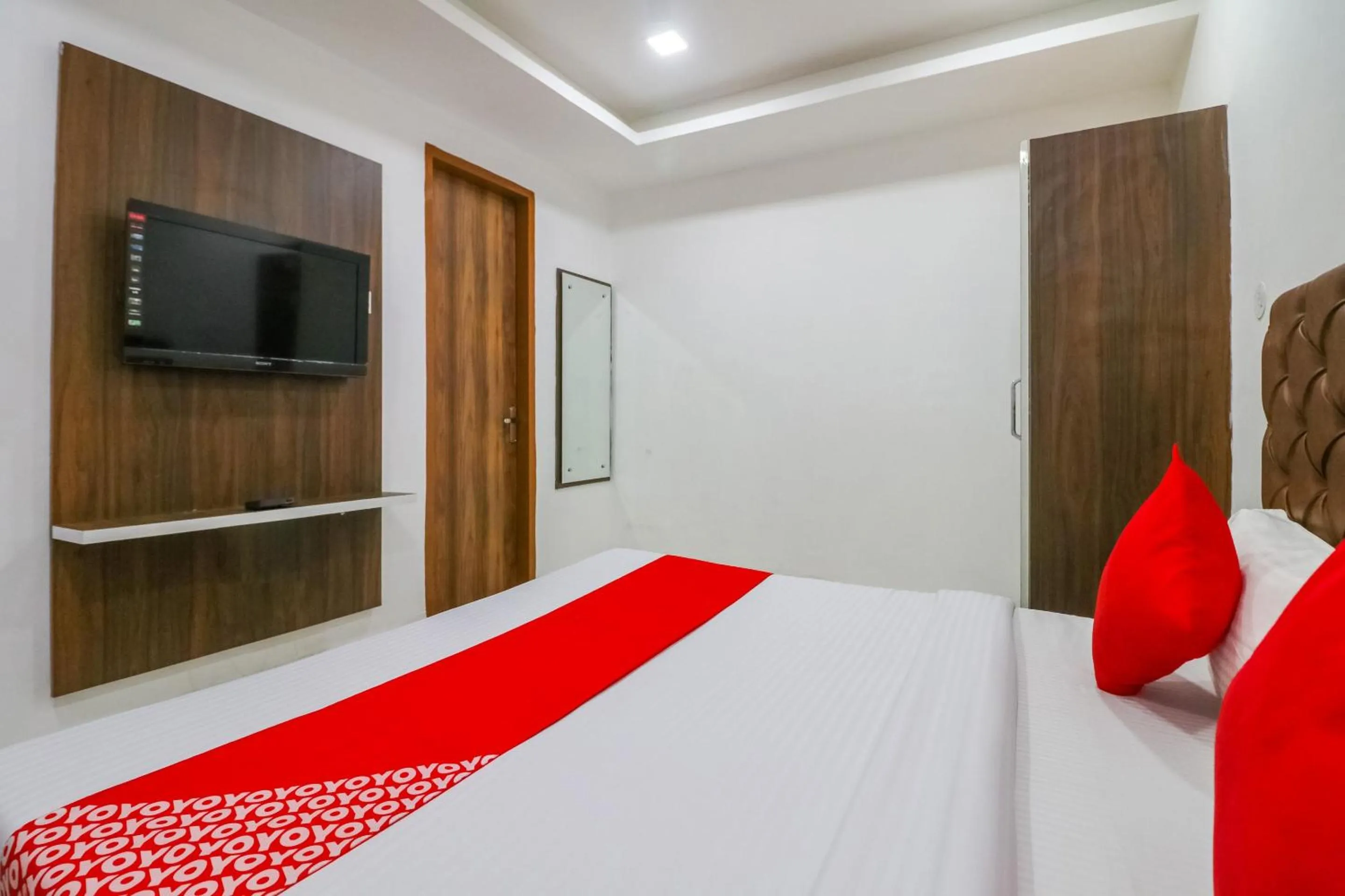 Bedroom in Hotel O SkyCity