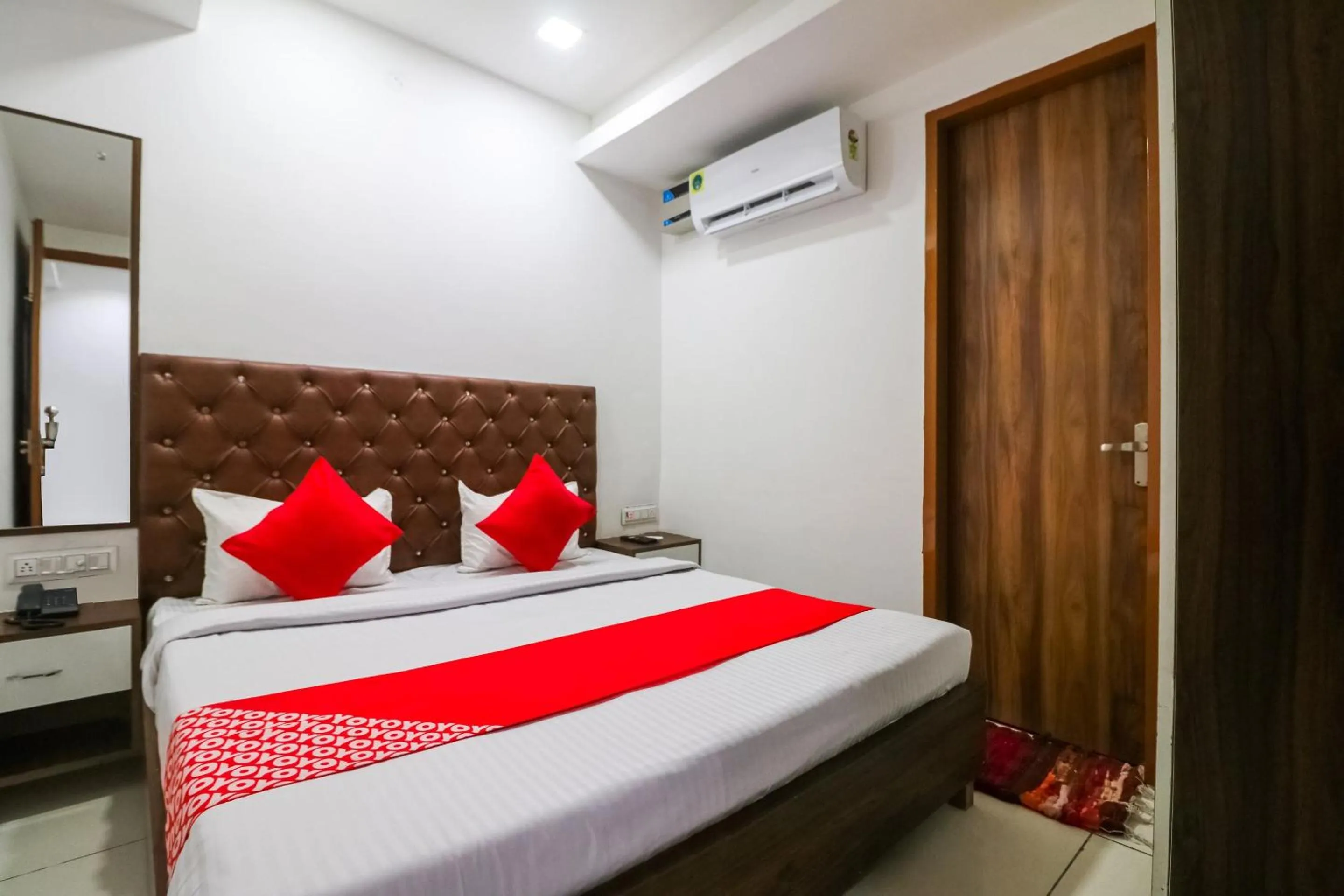 Bedroom in Hotel O SkyCity