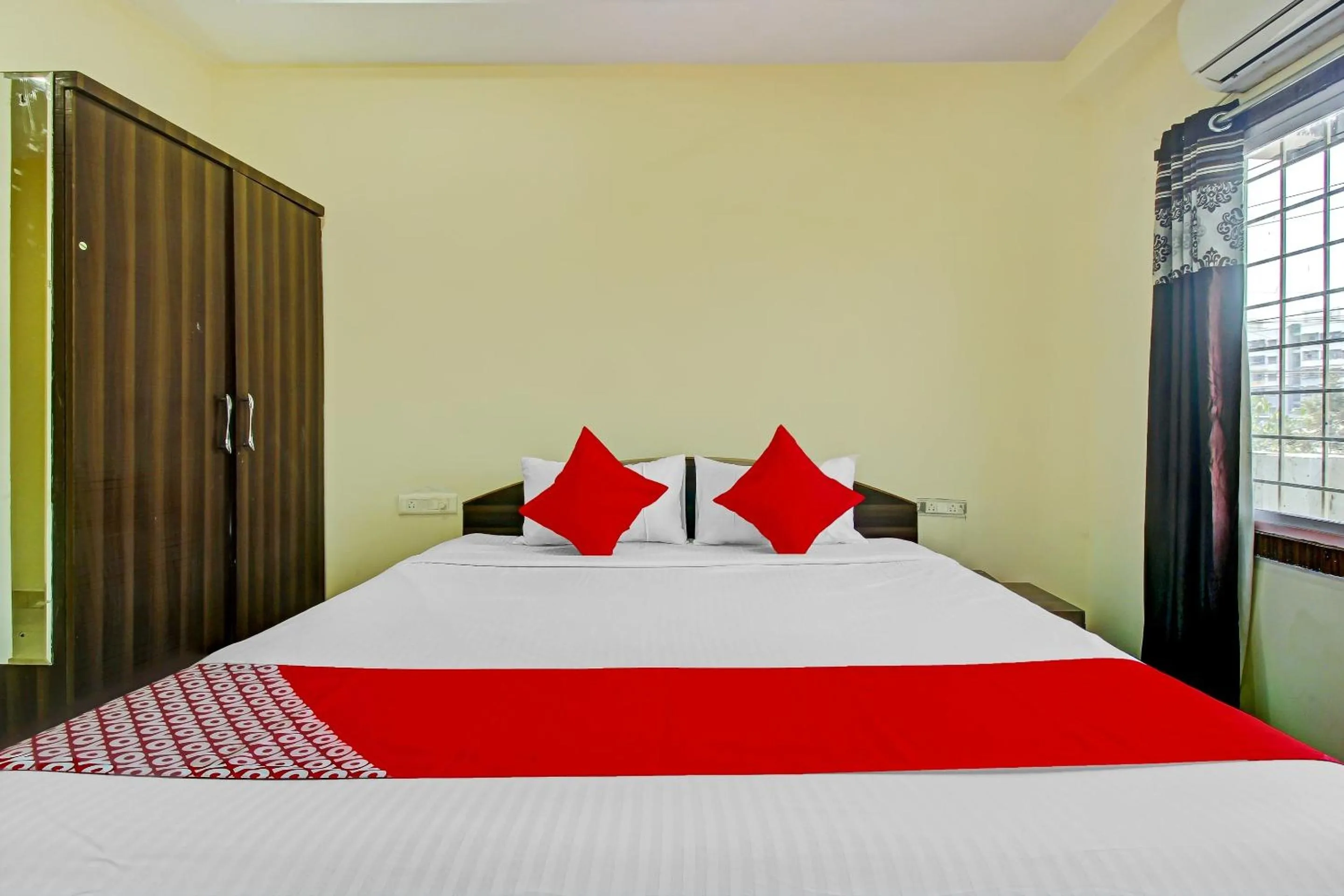 Bedroom, Bed in Hotel O Adhin Residency