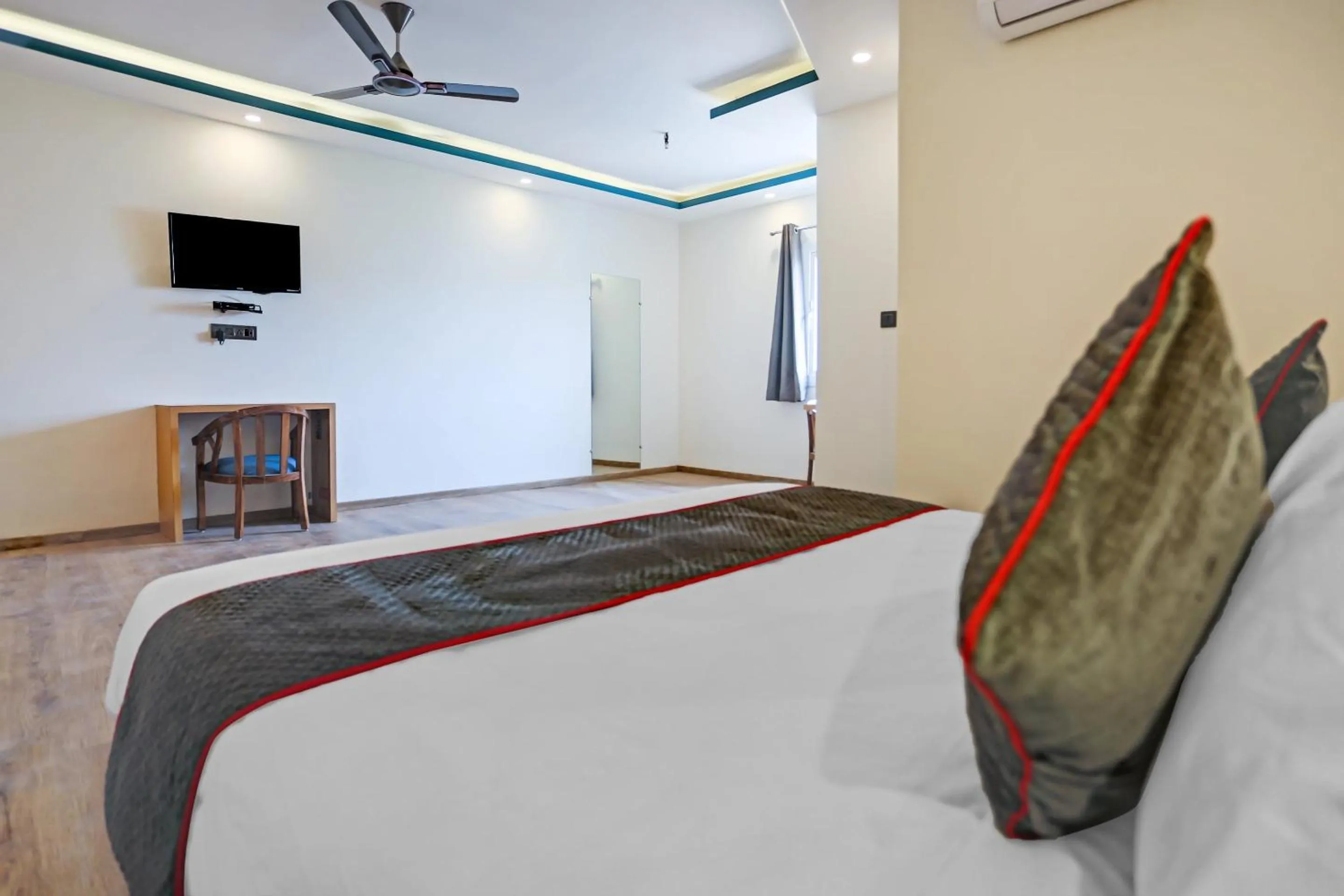 Bedroom, Bed in Townhouse The Madhav Sector 58 Noida Near ISKCON Temple Noida