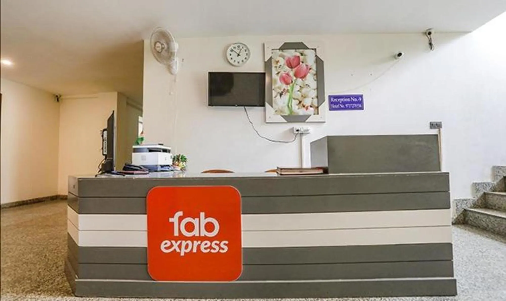 Lobby or reception in FabHotel Royale 58