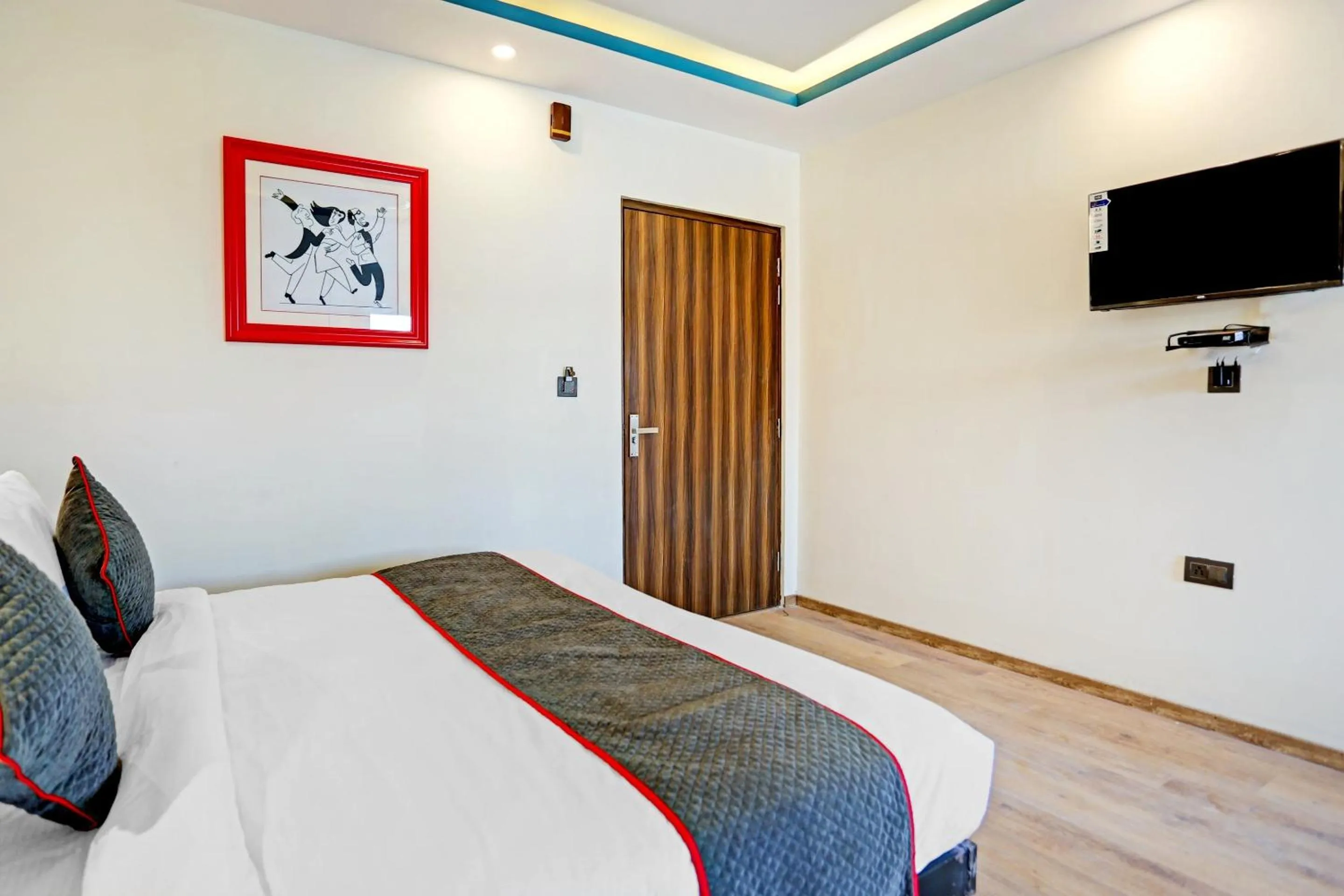 Bedroom, Bed in Townhouse The Madhav Sector 58 Noida Near ISKCON Temple Noida