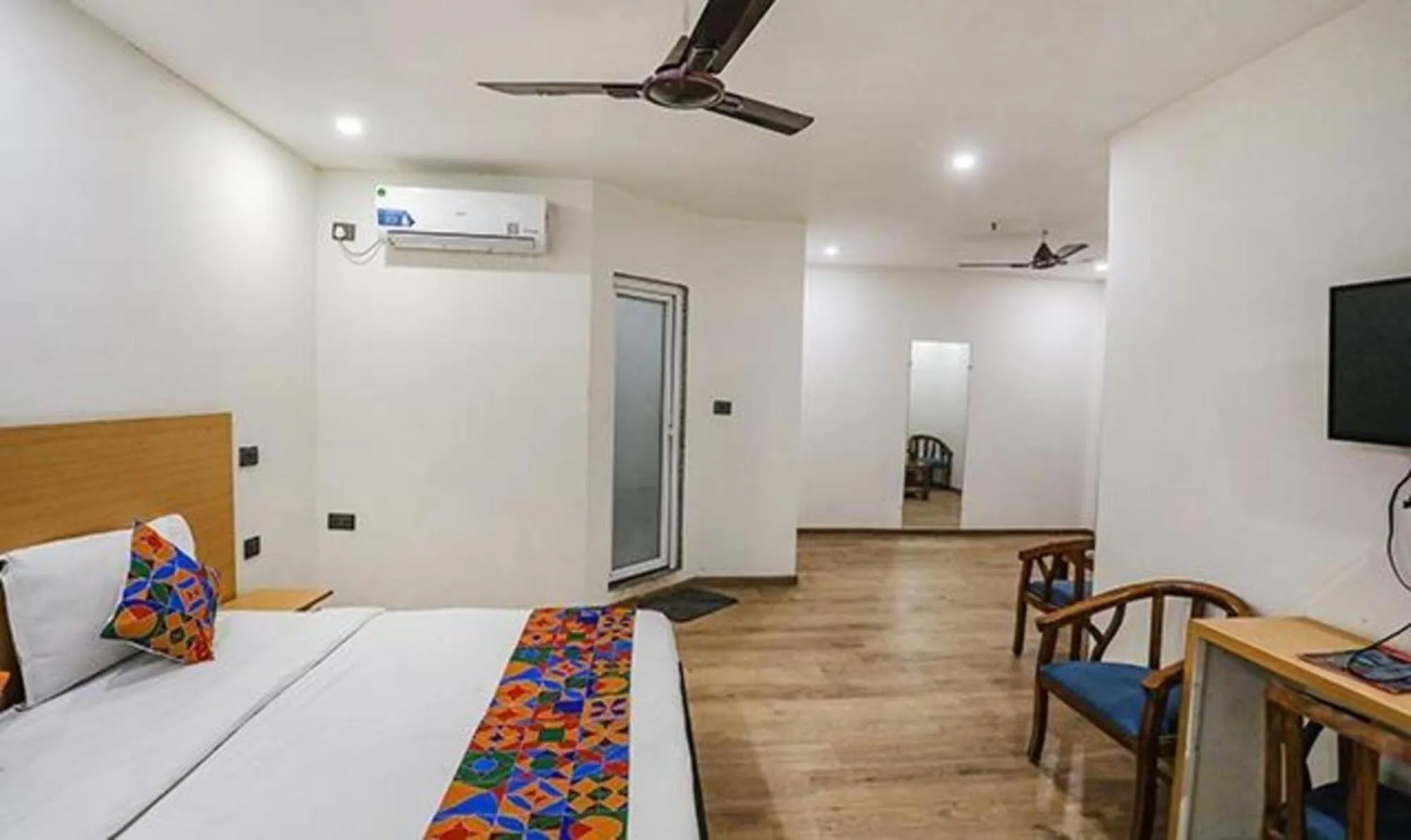 Bed in FabHotel Royale 58