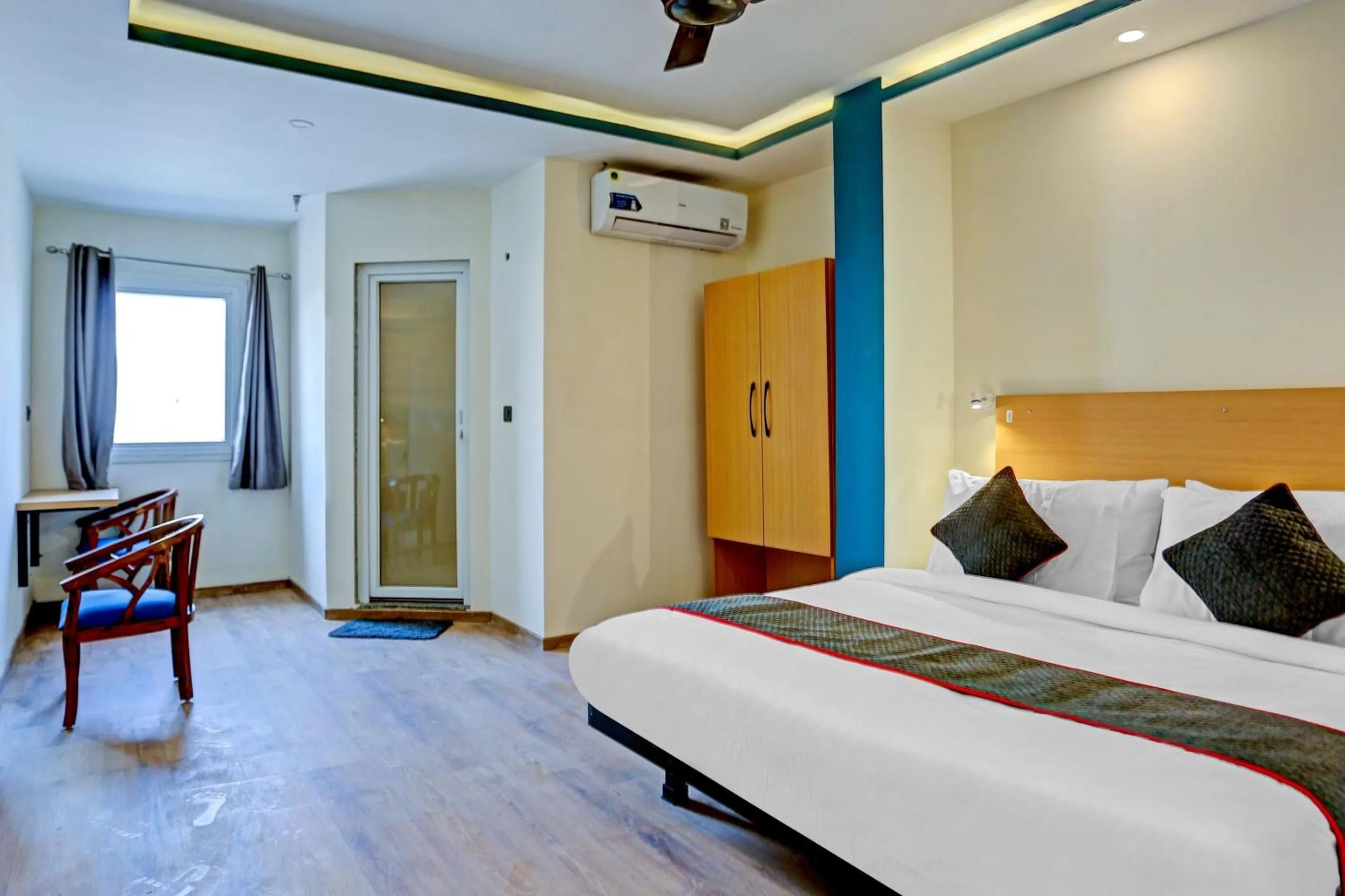 Bedroom, Bed in Townhouse The Madhav Sector 58 Noida Near ISKCON Temple Noida