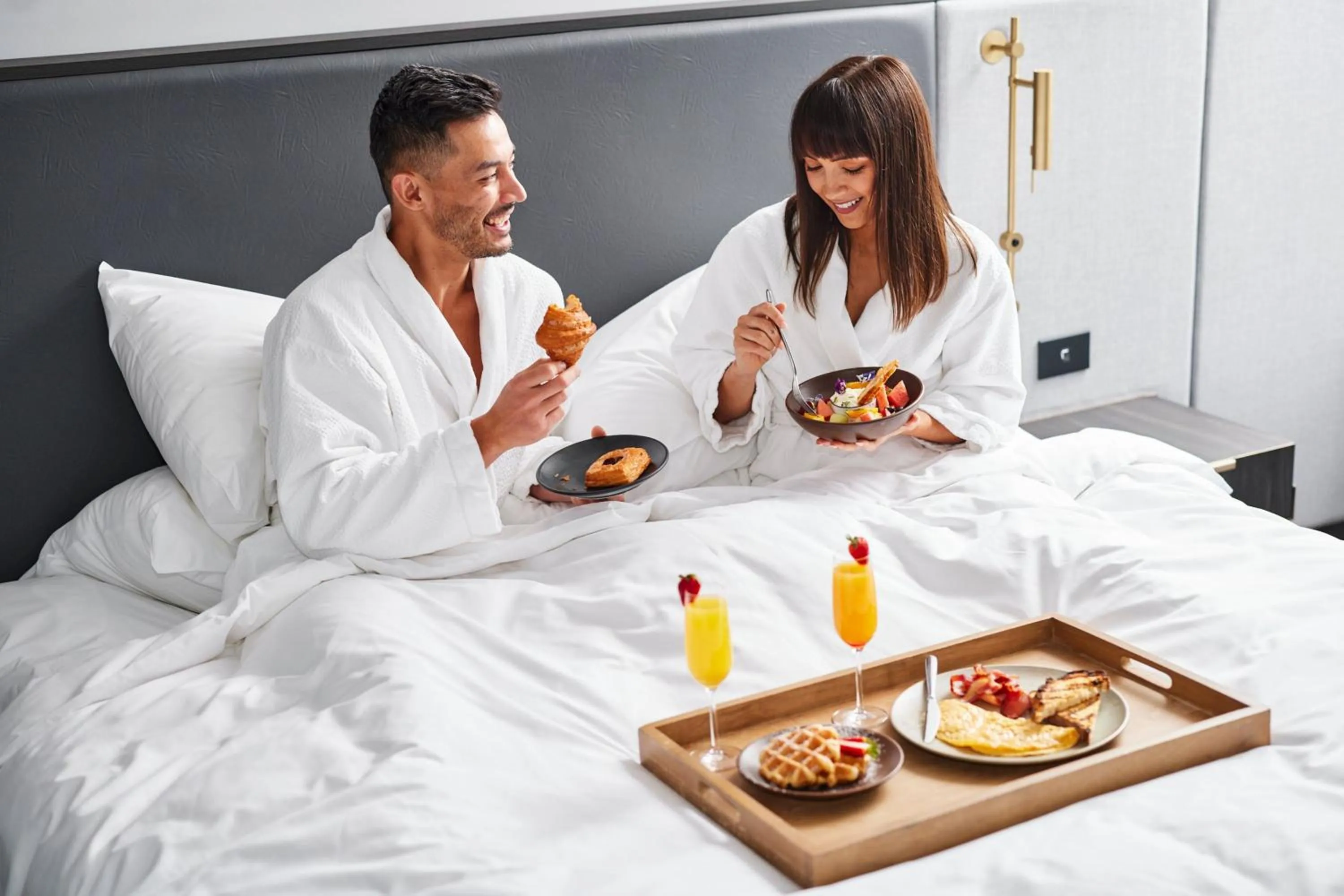 Restaurant/places to eat, Bed in Melbourne Marriott Hotel Docklands