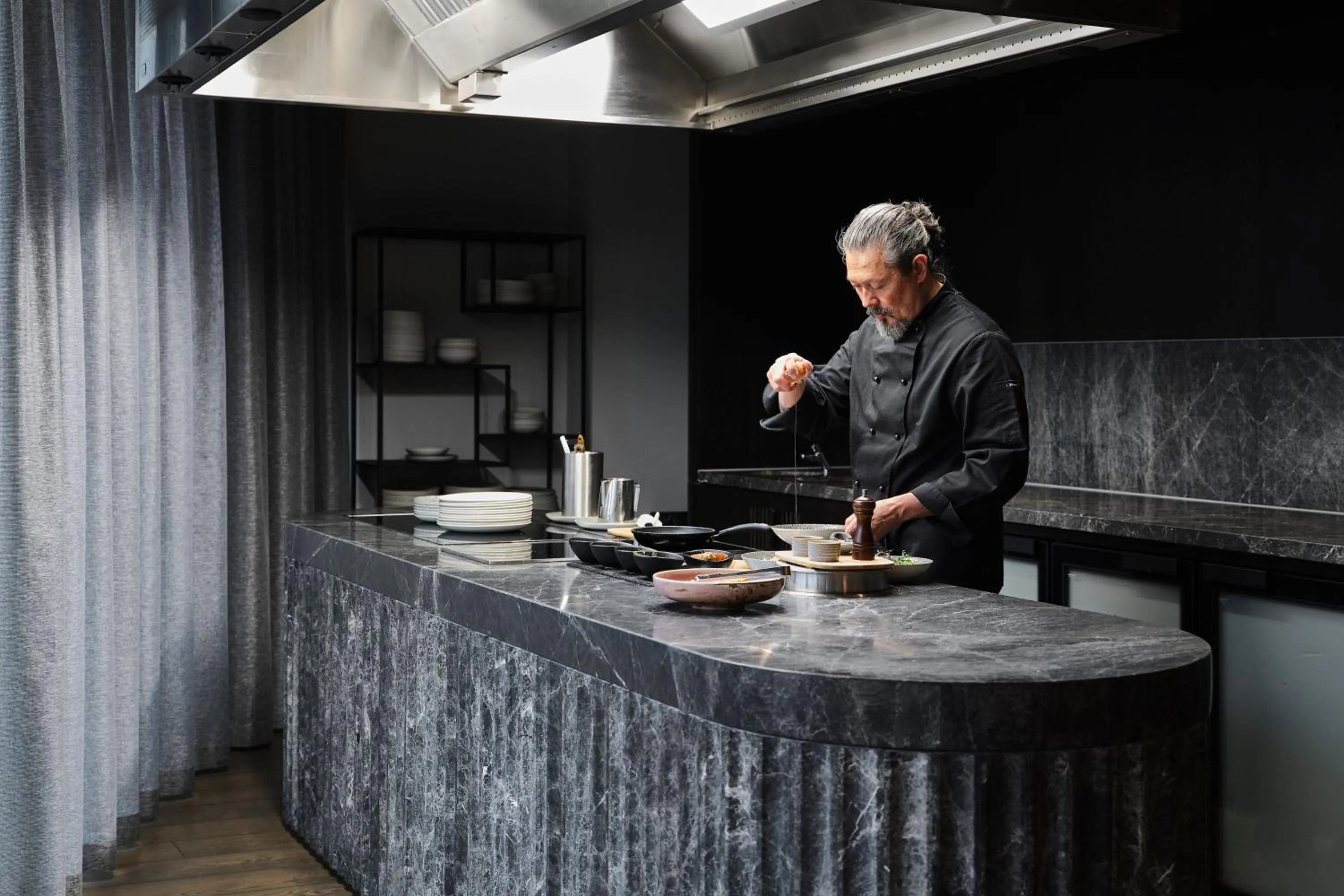 Lounge or bar in Melbourne Marriott Hotel Docklands