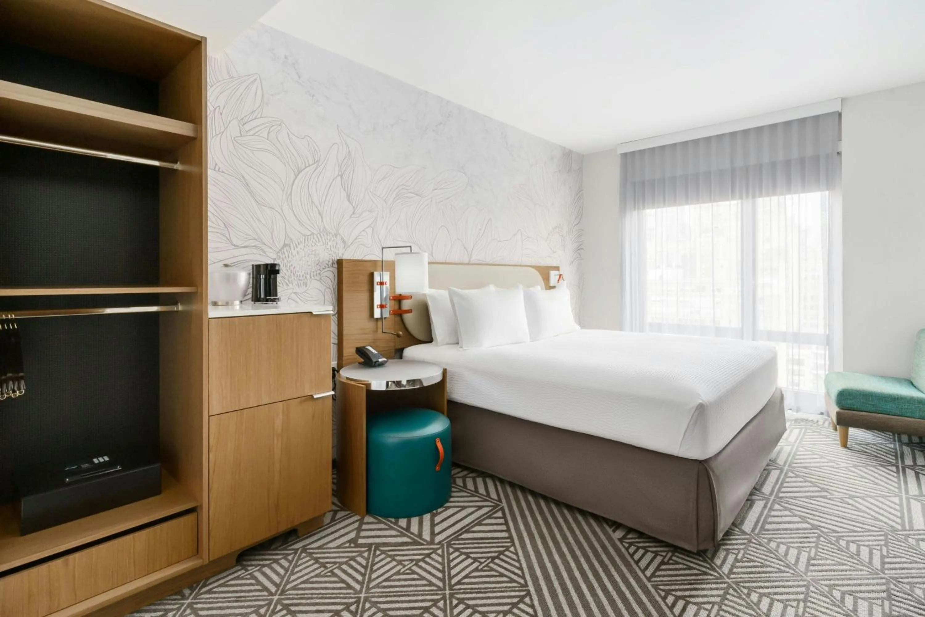 Photo of the whole room, Bed in SpringHill Suites by Marriott New York Manhattan Chelsea