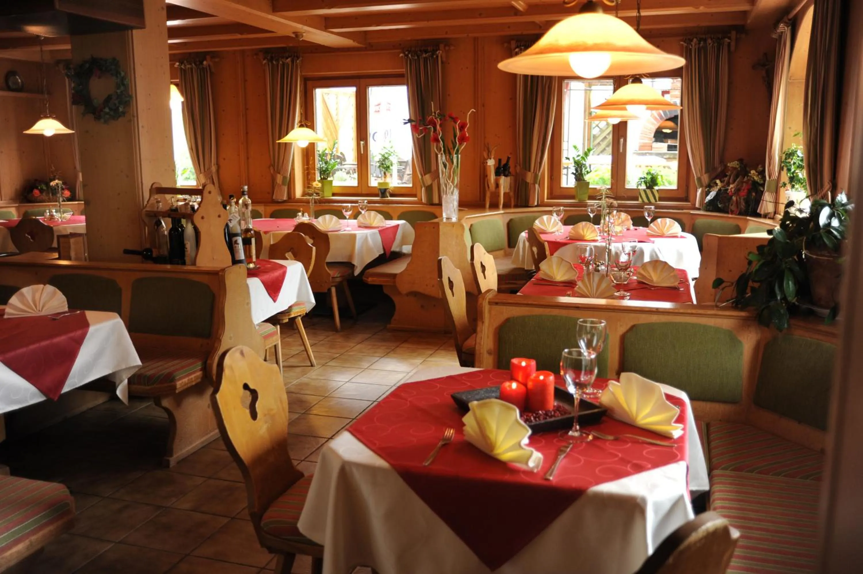 Restaurant/places to eat in Sport und Familienhotel Klausen