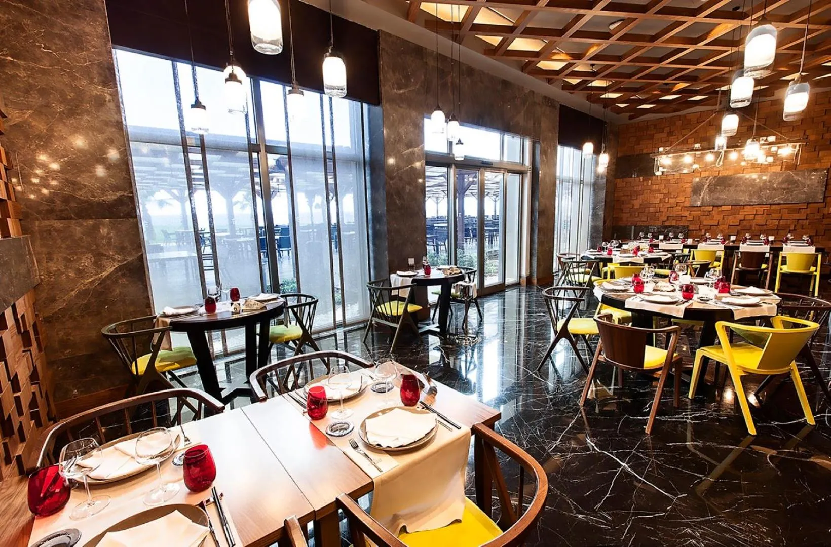 Restaurant/places to eat in Elexus Hotel Resort & Spa & Casino