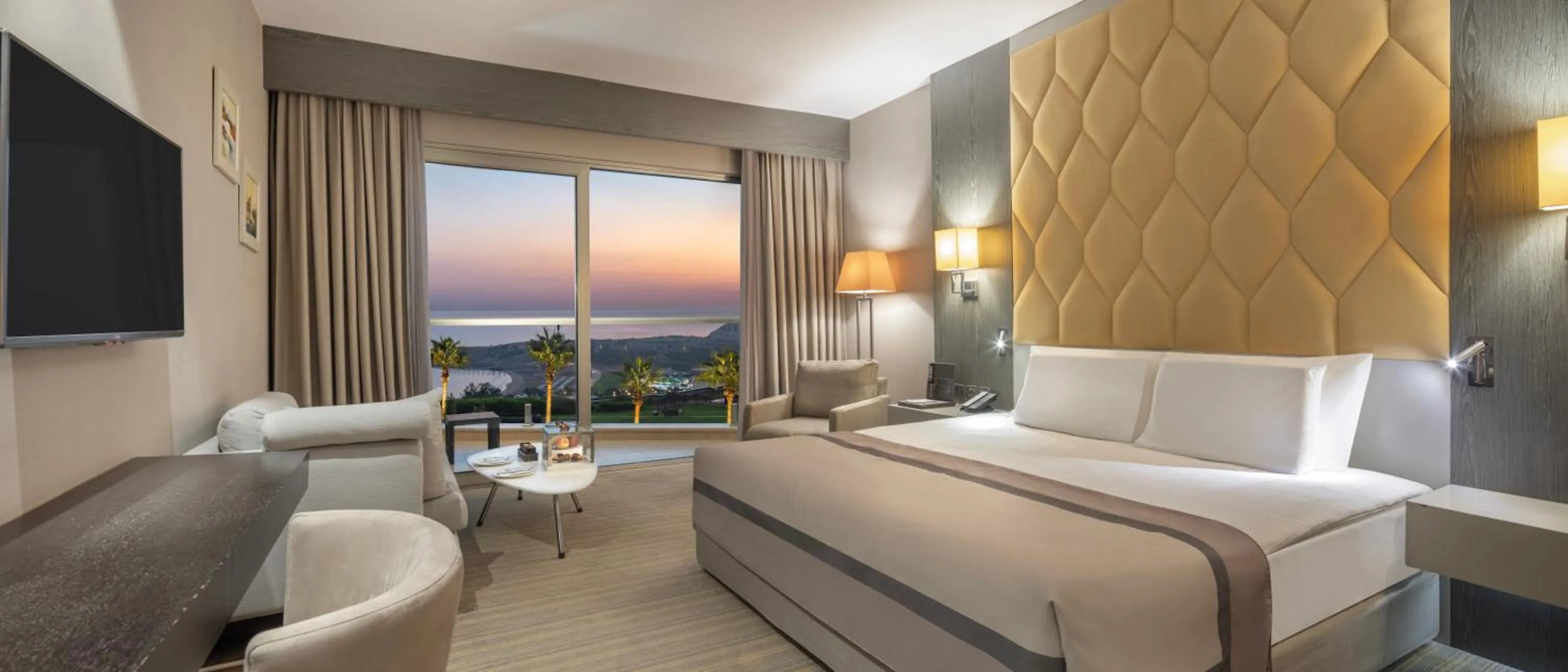 Sea view, Bed in Elexus Hotel Resort & Spa & Casino