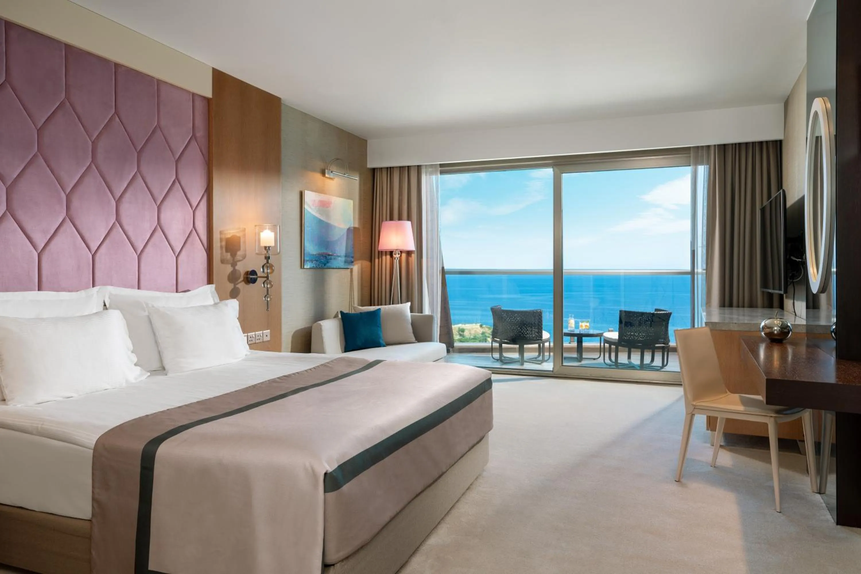 Bed in Elexus Hotel Resort & Spa & Casino