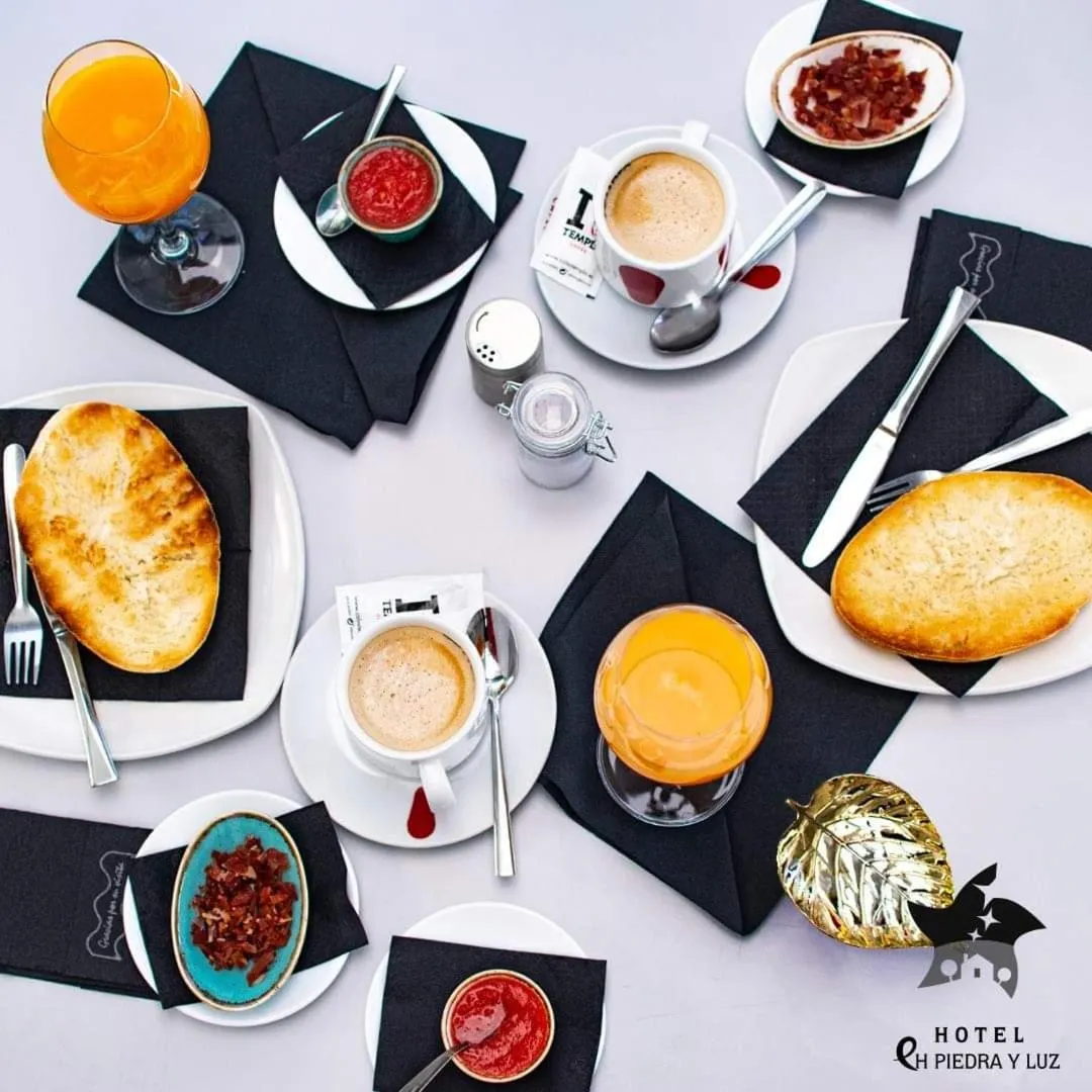 Breakfast in Hotel EH Piedra Y Luz