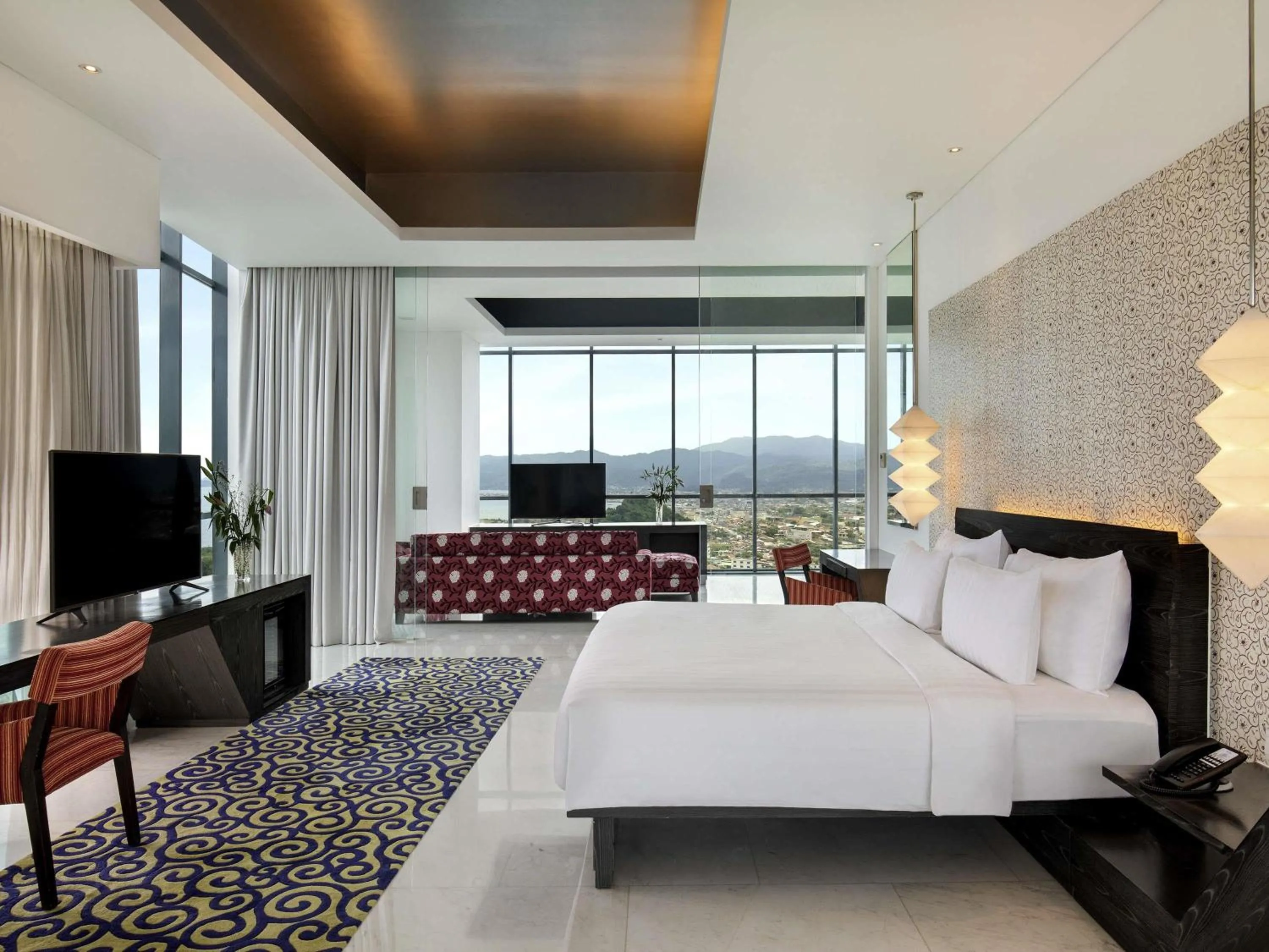 Bedroom, Bed in Novotel Lampung