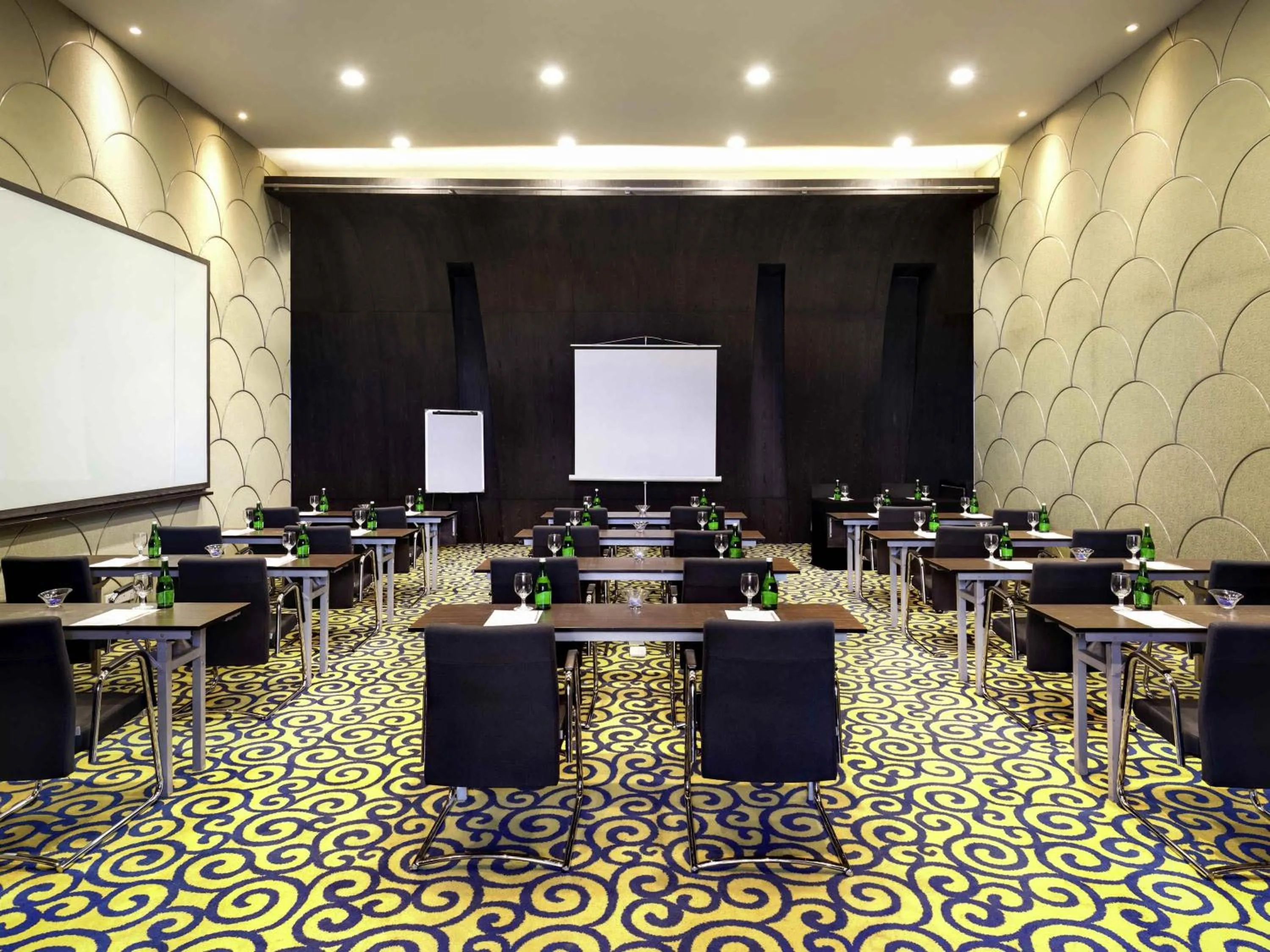 Meeting/conference room in Novotel Lampung