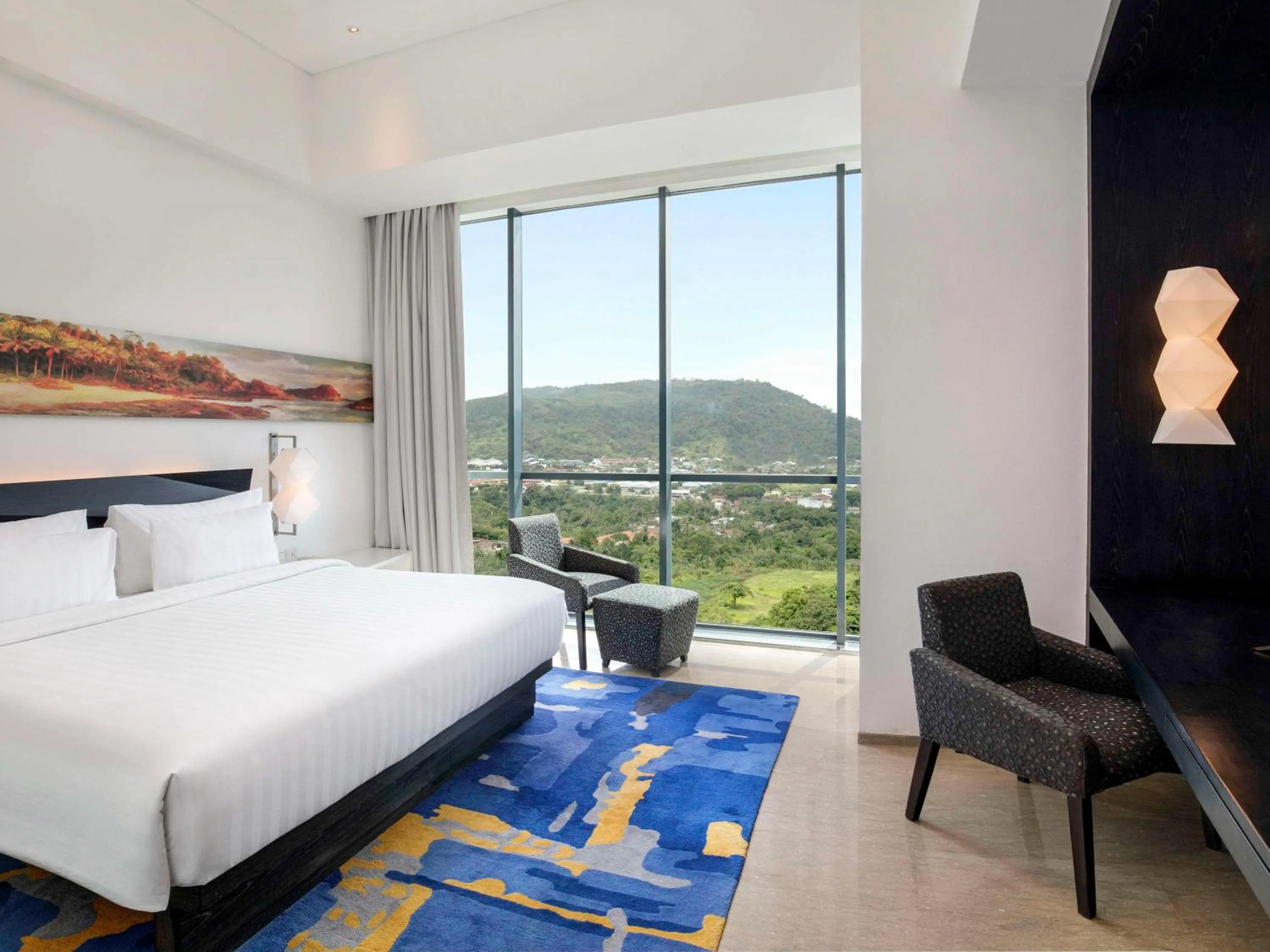 Executive King Room with Mountain View in Novotel Lampung