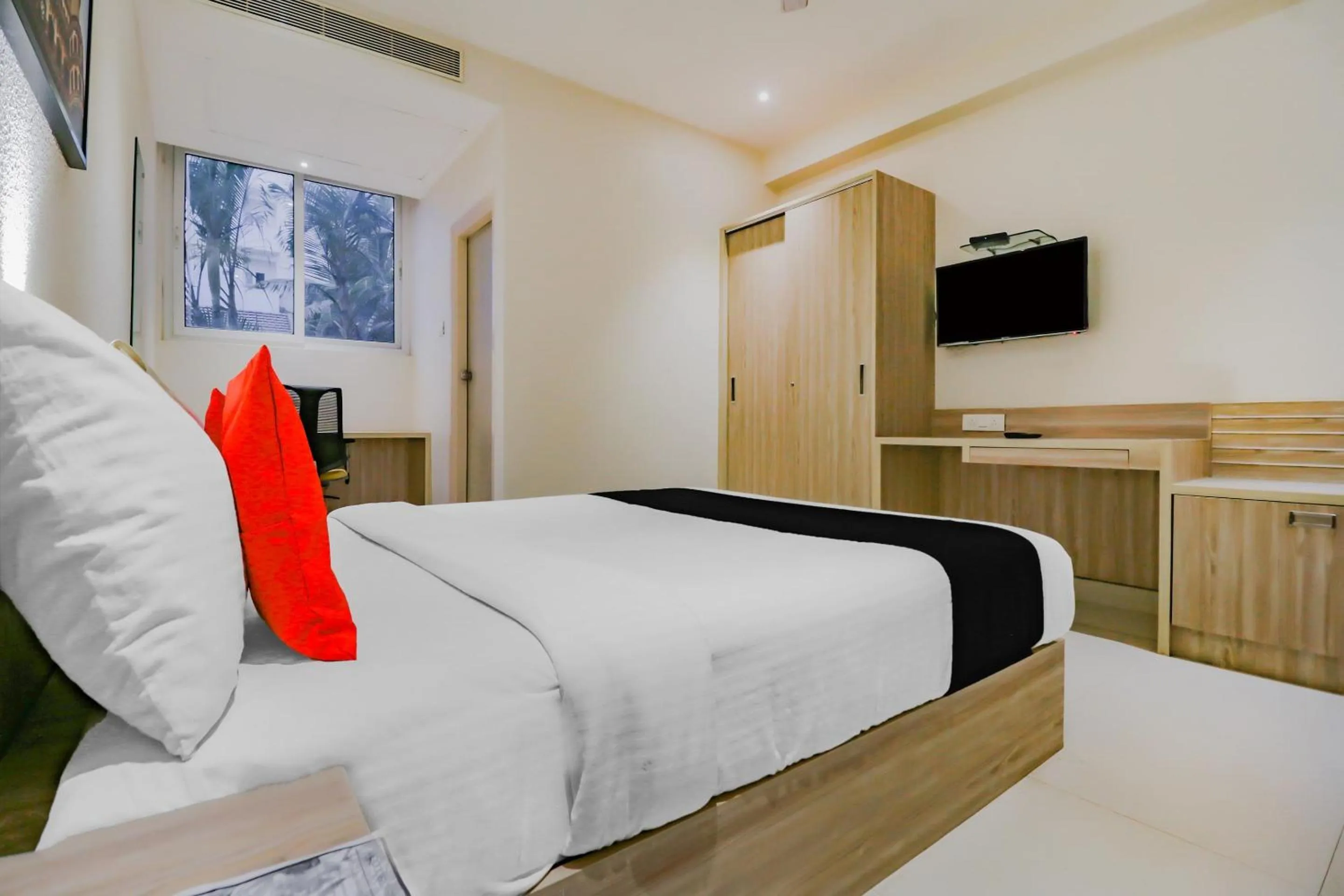 Bedroom, Bed in Capital O Royal Keys Near Brookfield Mall, AECS Layout