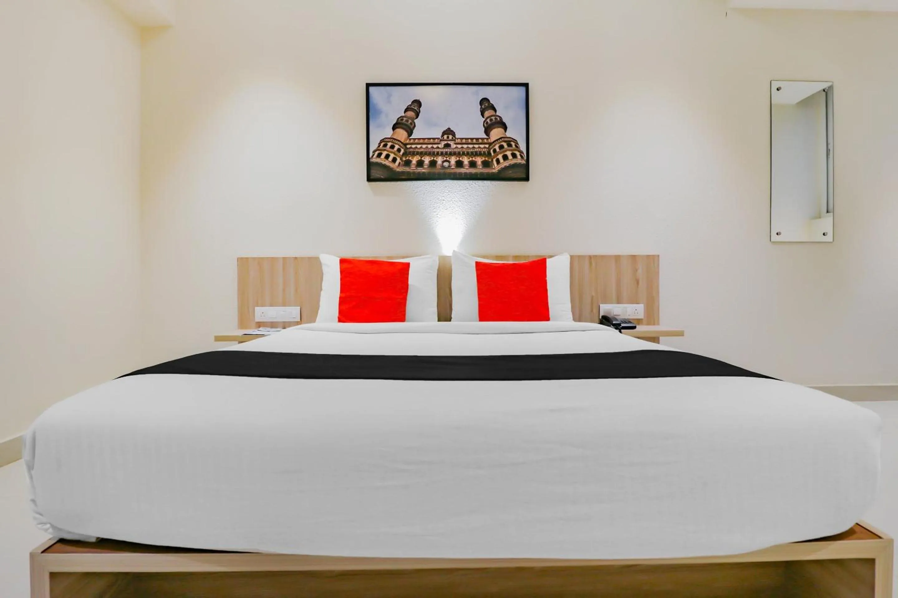 Bedroom, Bed in Capital O Royal Keys Near Brookfield Mall, AECS Layout