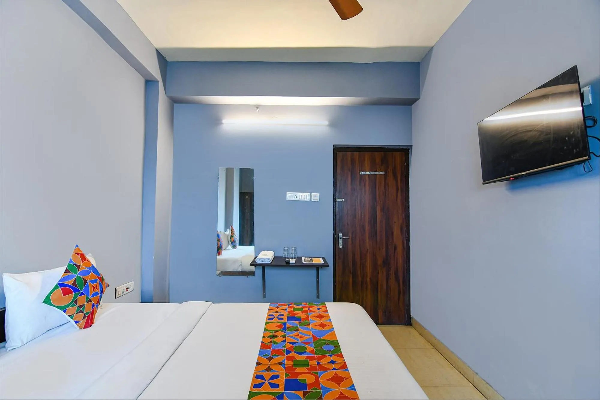 Bed in Via Westin Plaza