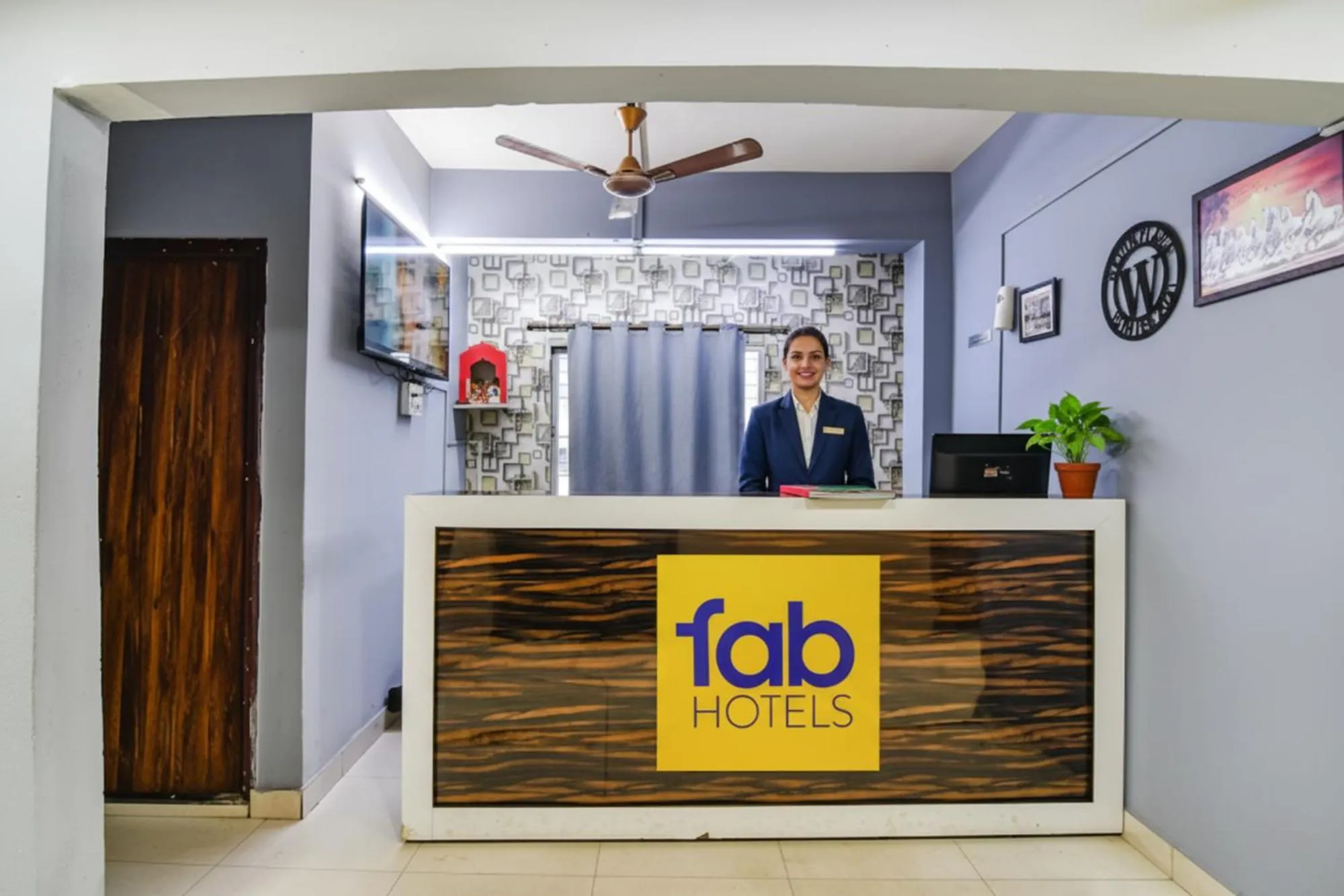 Lobby or reception in Via Westin Plaza