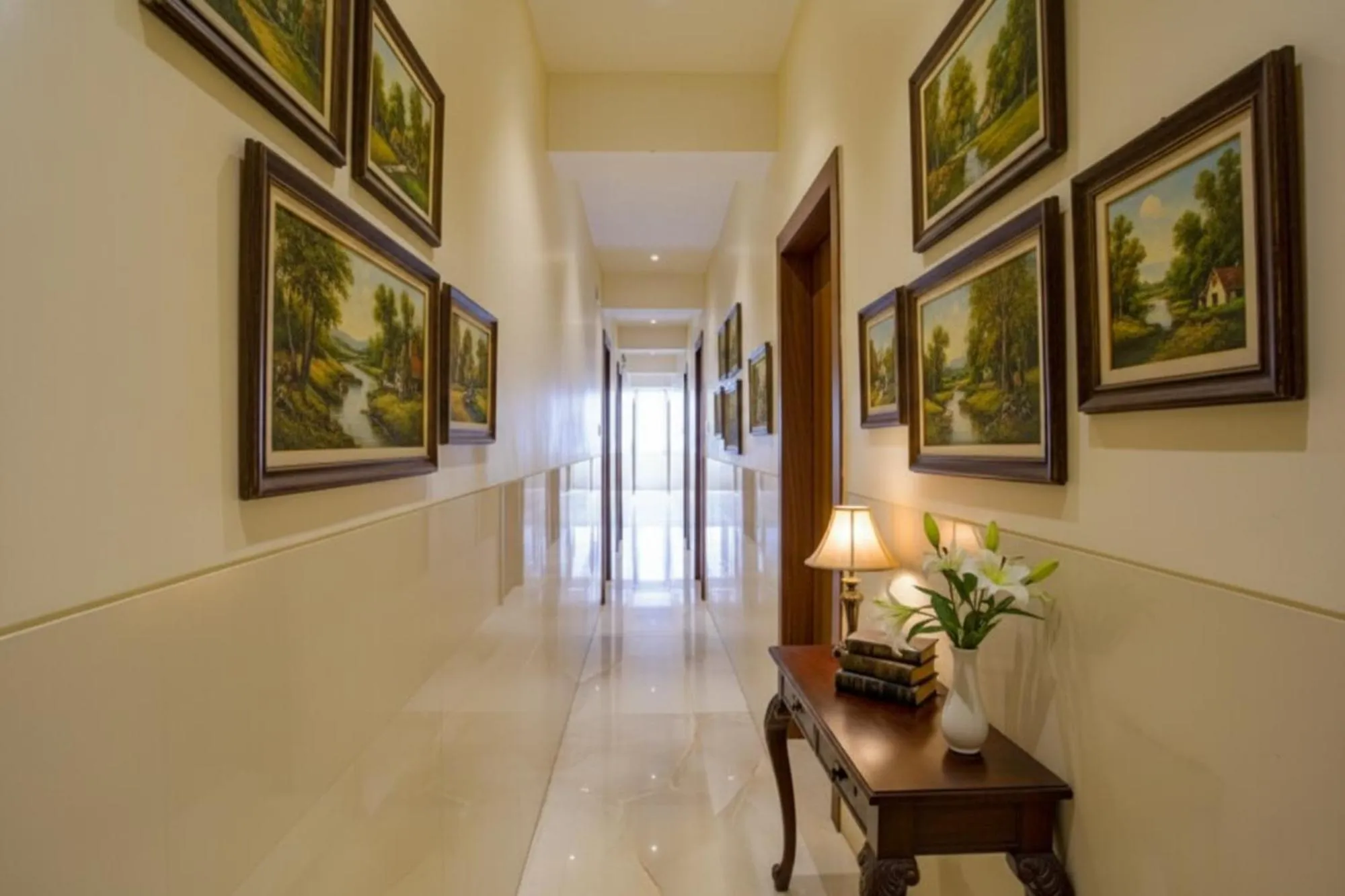 Lobby or reception in Via Super 7 Inn- Nr Rabale Station