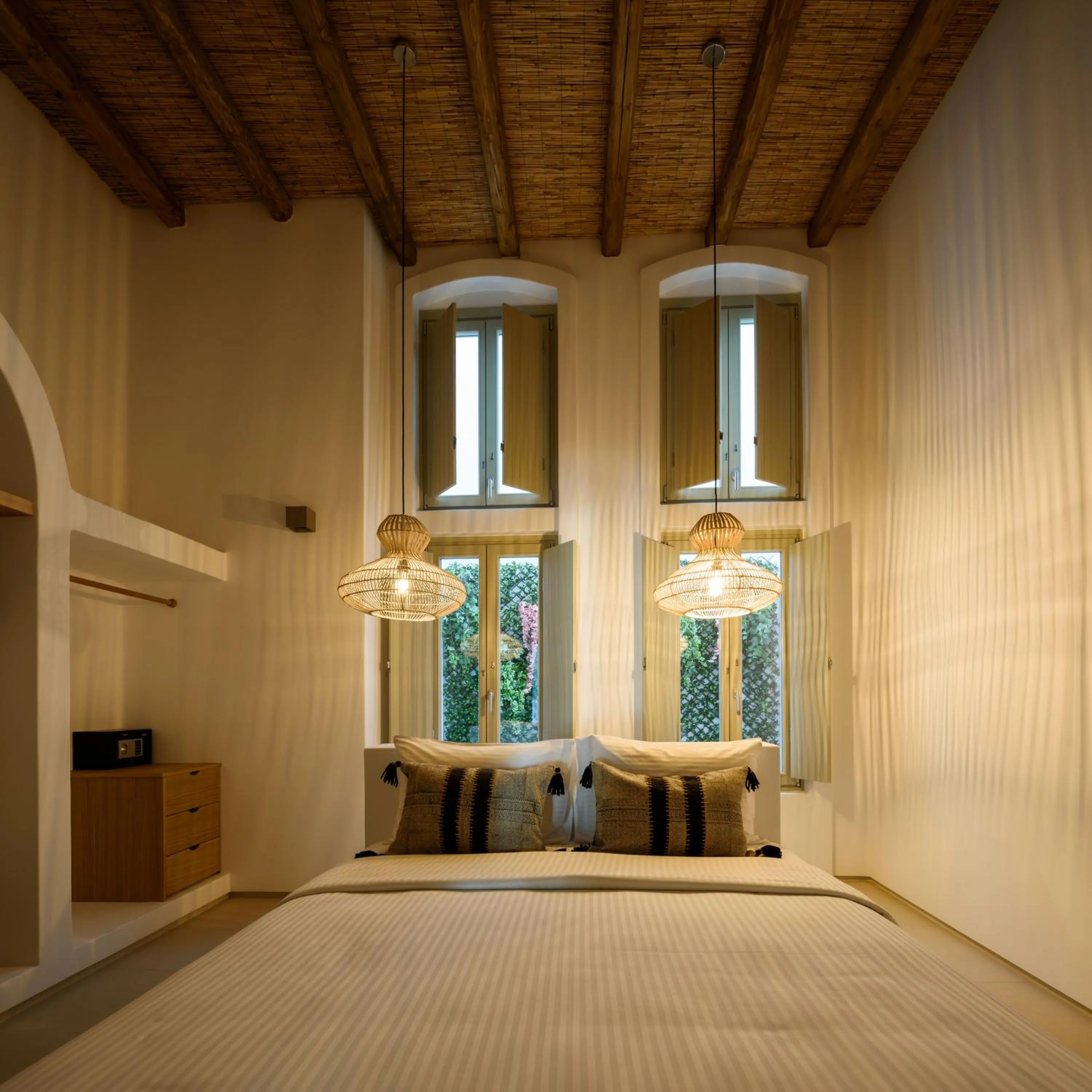 Bed in Este Luxury Suites