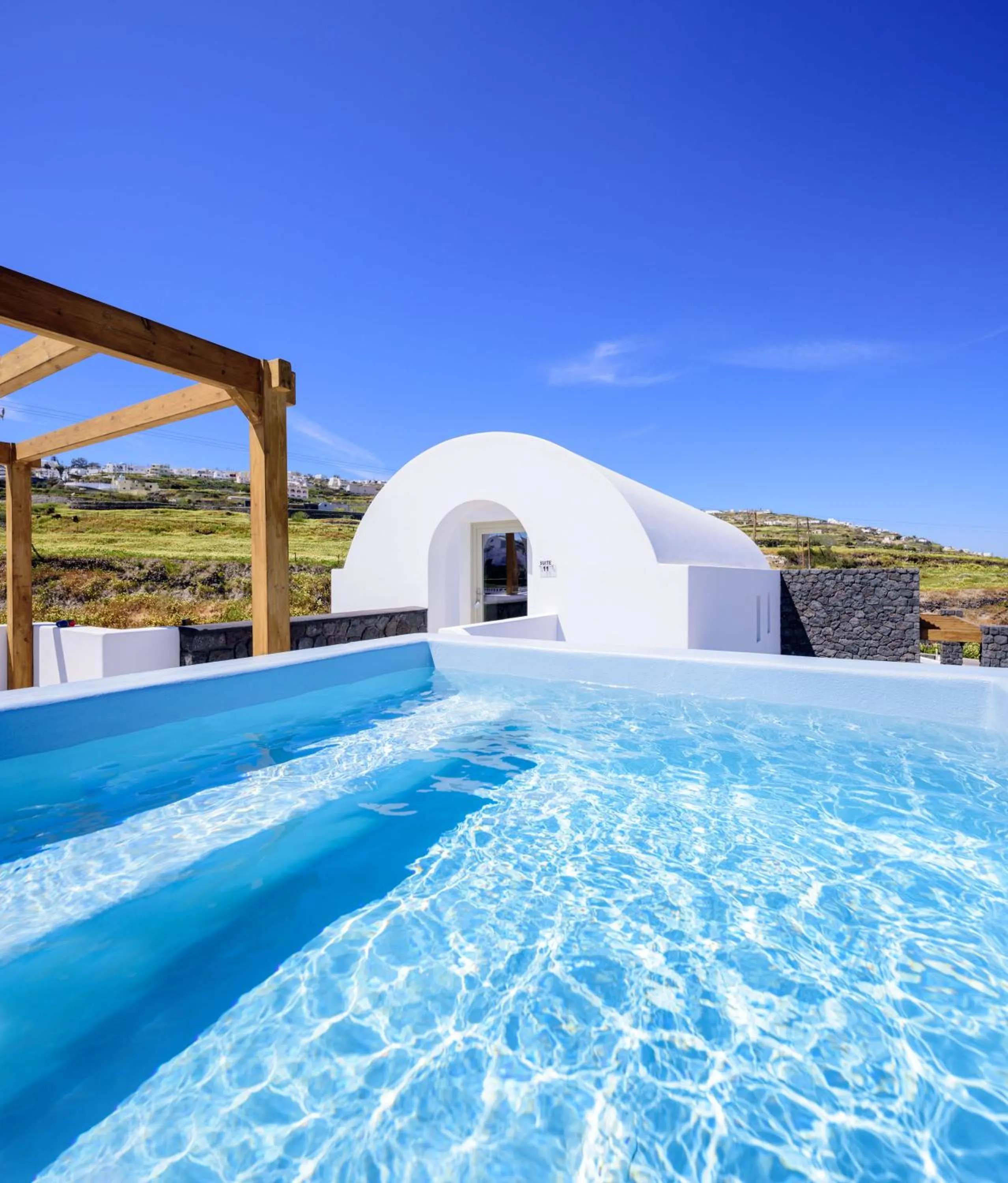 Day in Este Luxury Suites