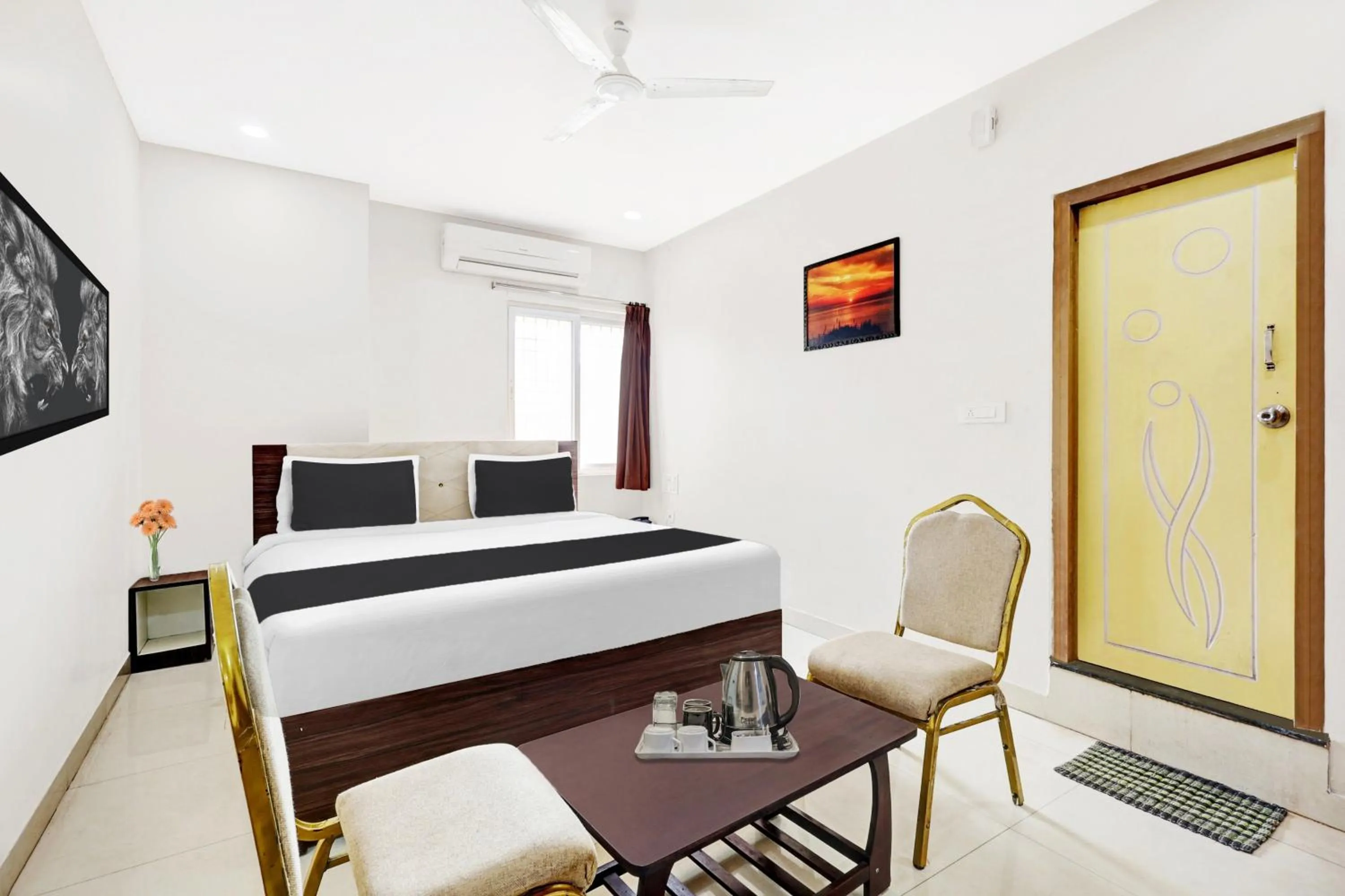 Bedroom, Bed in Collection O Dabagardens Near RK Beach