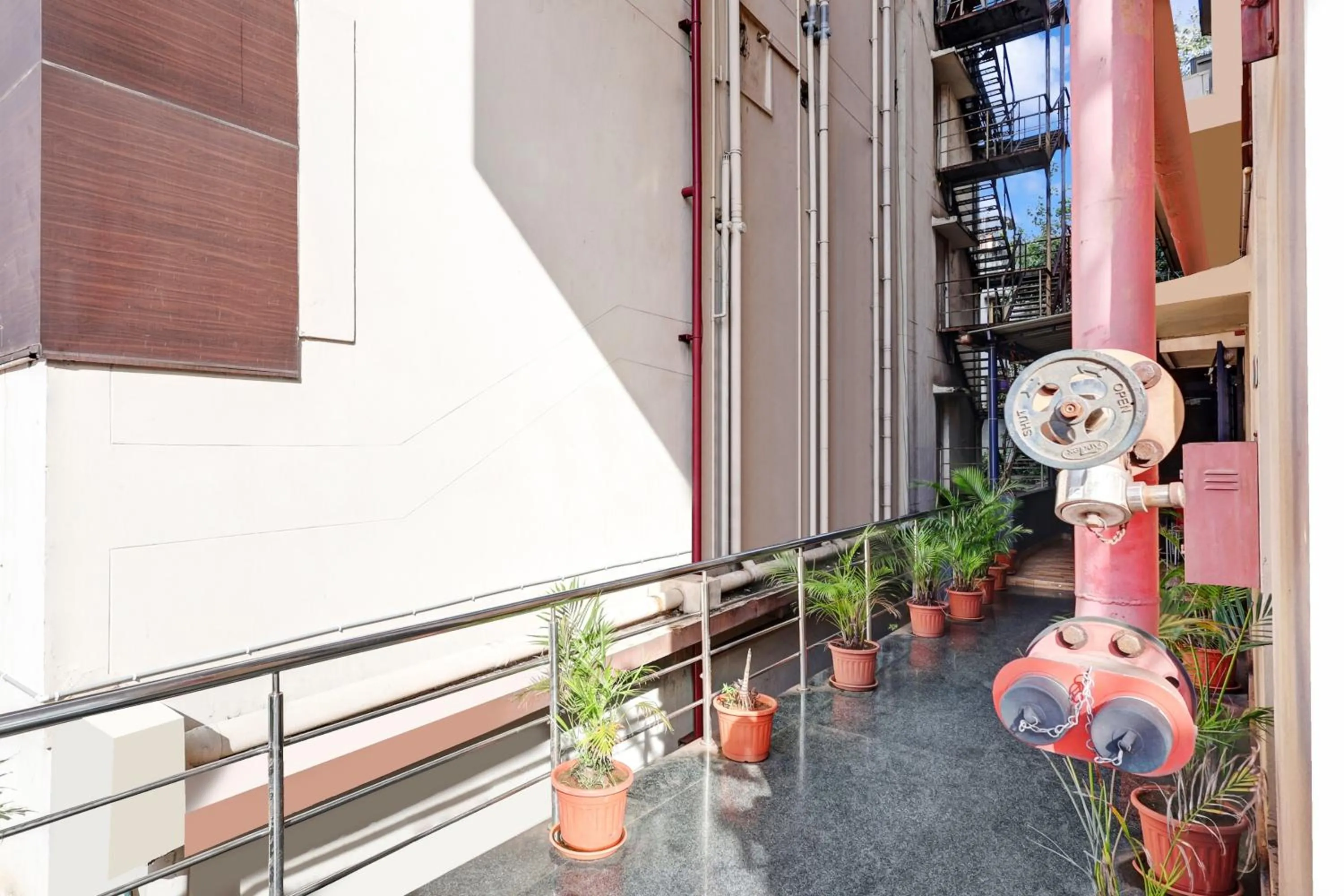 Facade/entrance in Collection O Dabagardens Near RK Beach