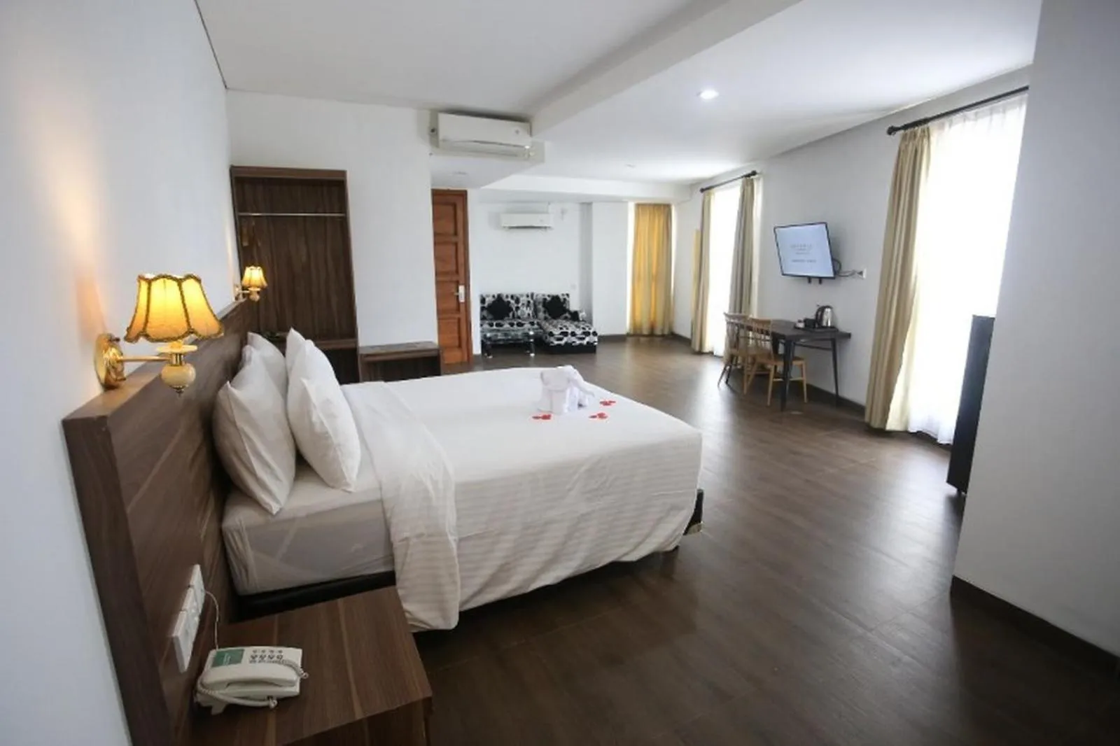 Bed in Azza Hotel Palembang