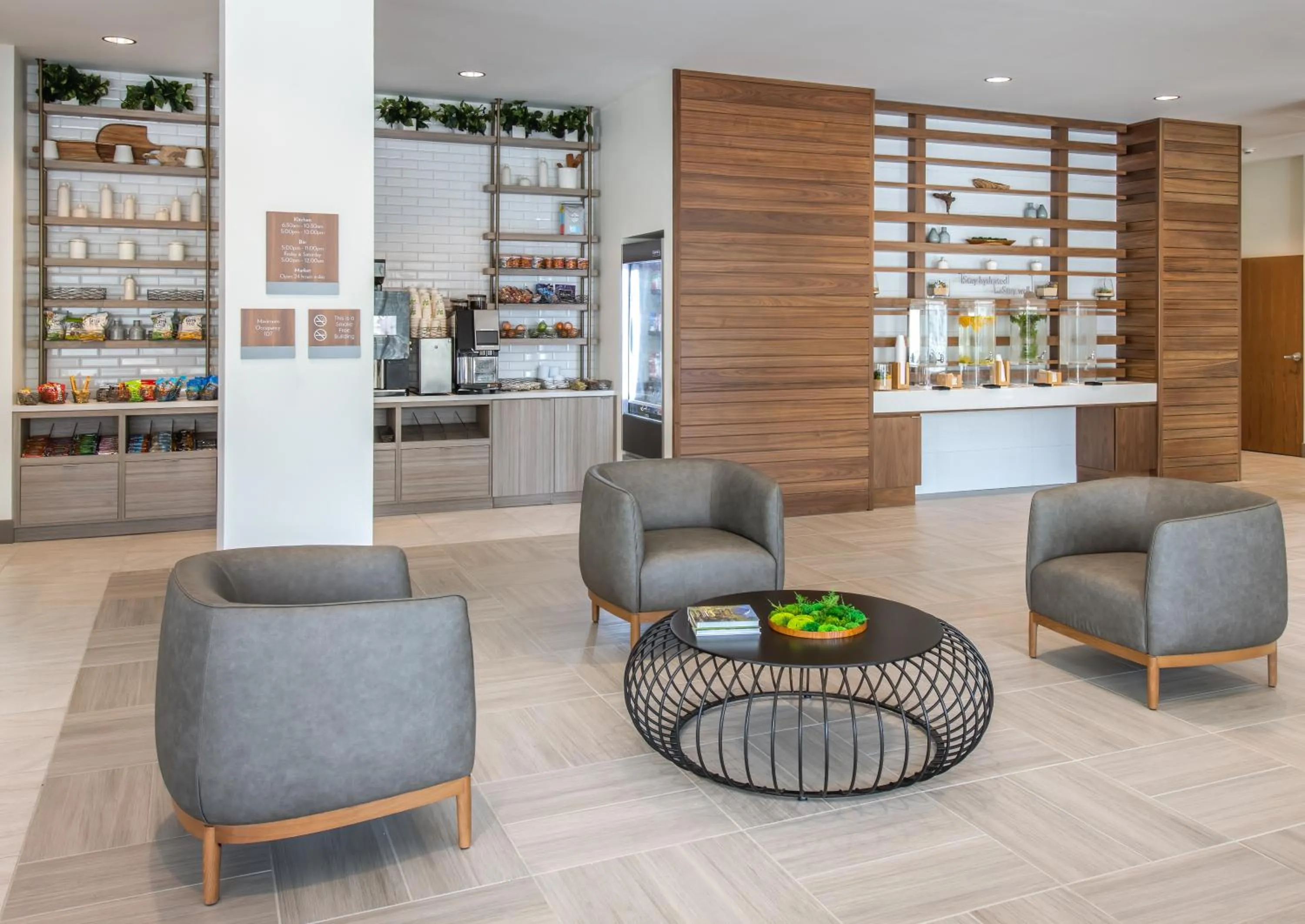 Lobby or reception in EVEN Hotel Atlanta - Cobb Galleria by IHG