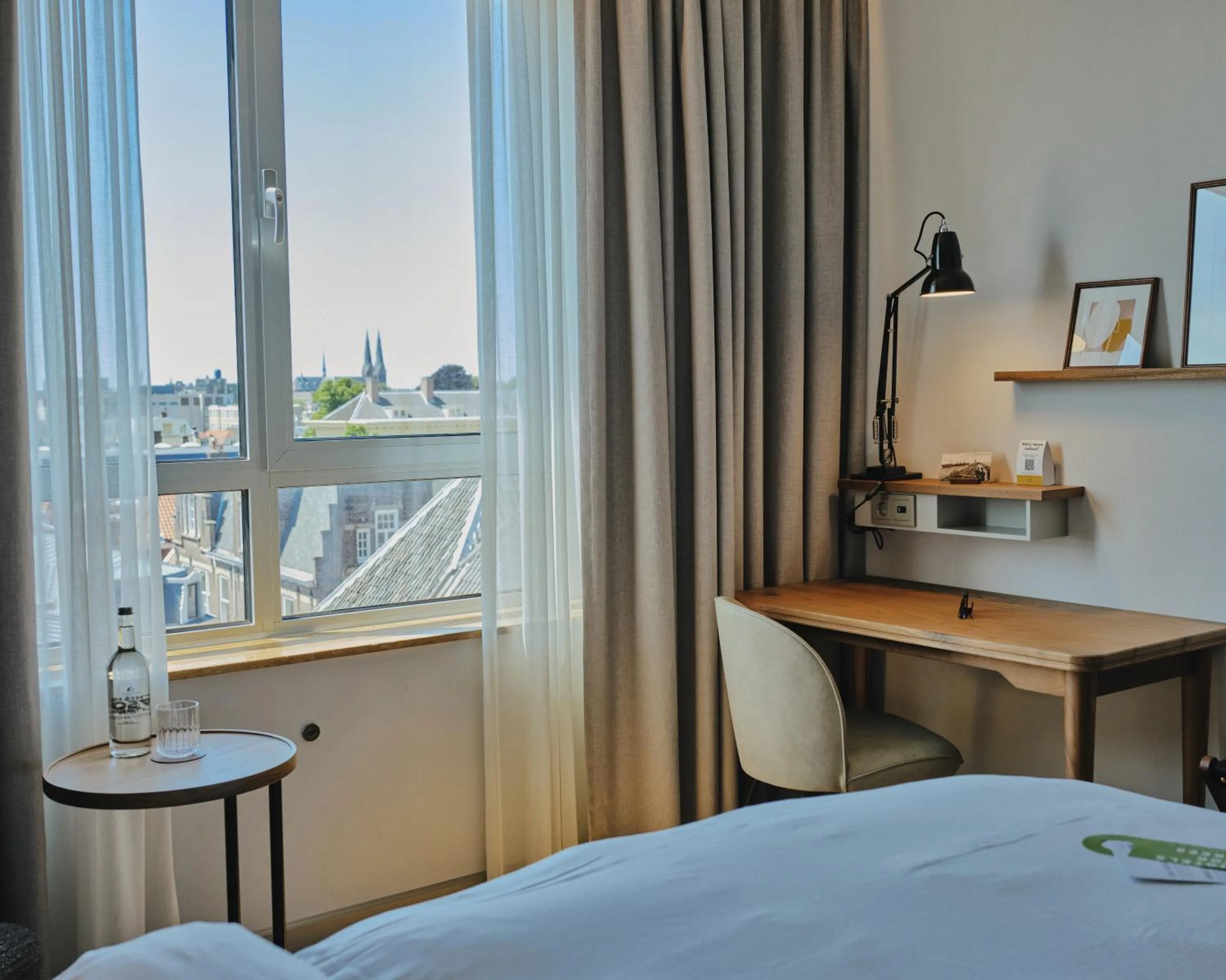 View (from property/room), Bed in voco The Hague by IHG