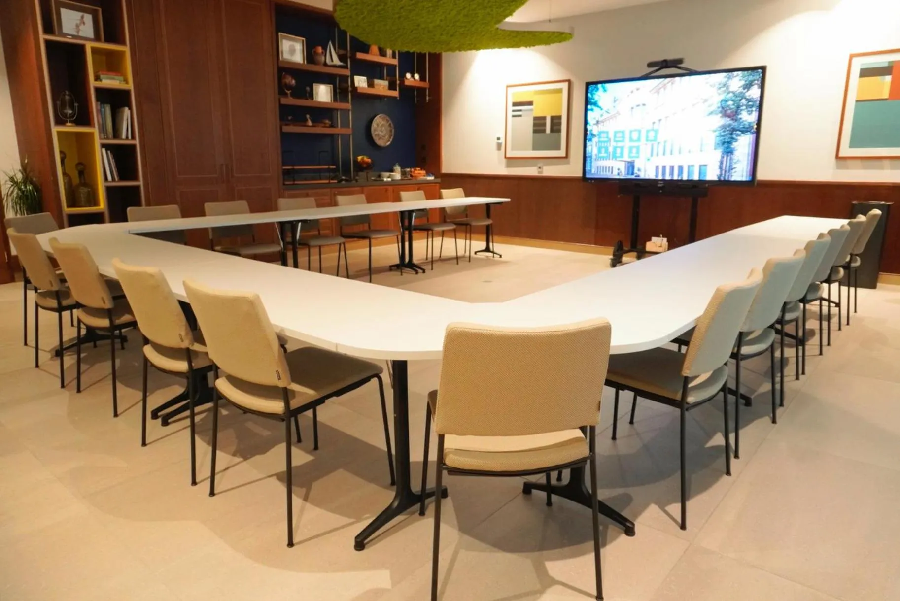 Meeting/conference room in voco The Hague by IHG