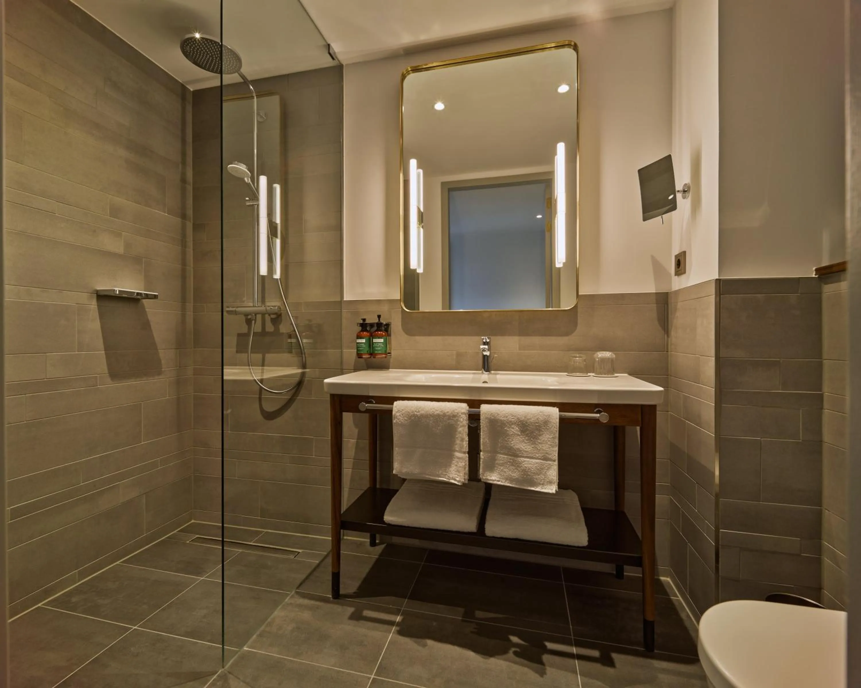 Bathroom in voco The Hague by IHG