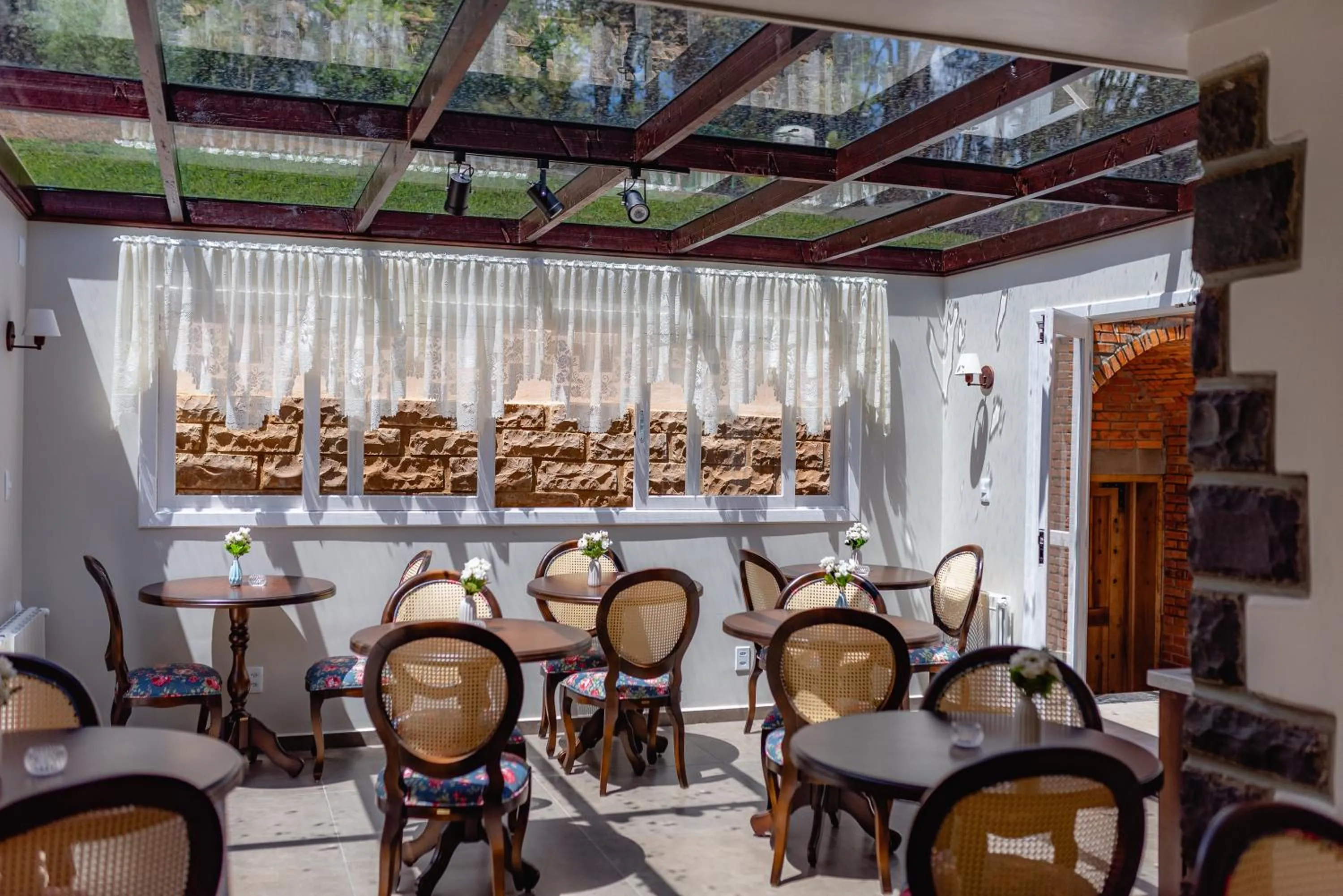 Restaurant/places to eat in Castelo Boutique Hotel