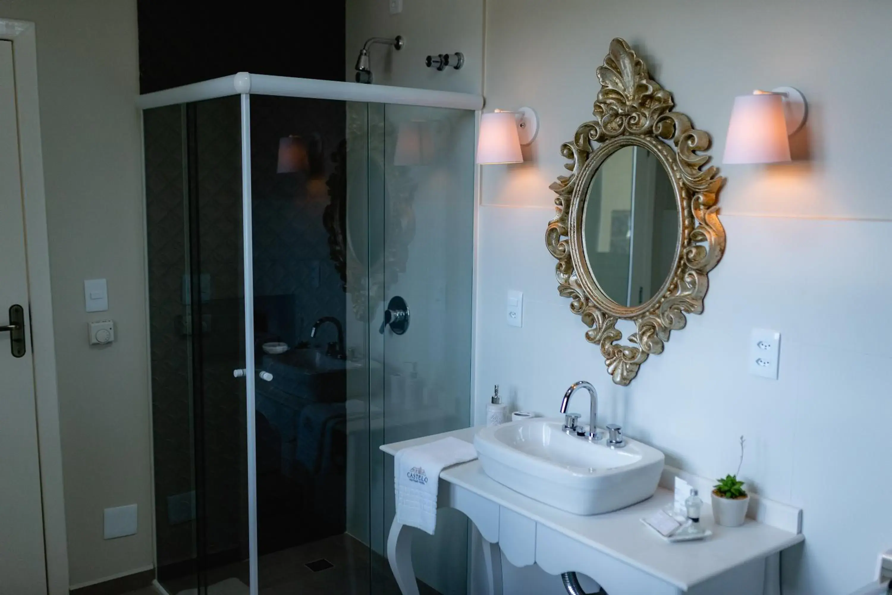 Suite with Spa Bath in Castelo Boutique Hotel Suite with Spa Bath in Castelo Boutique Hotel