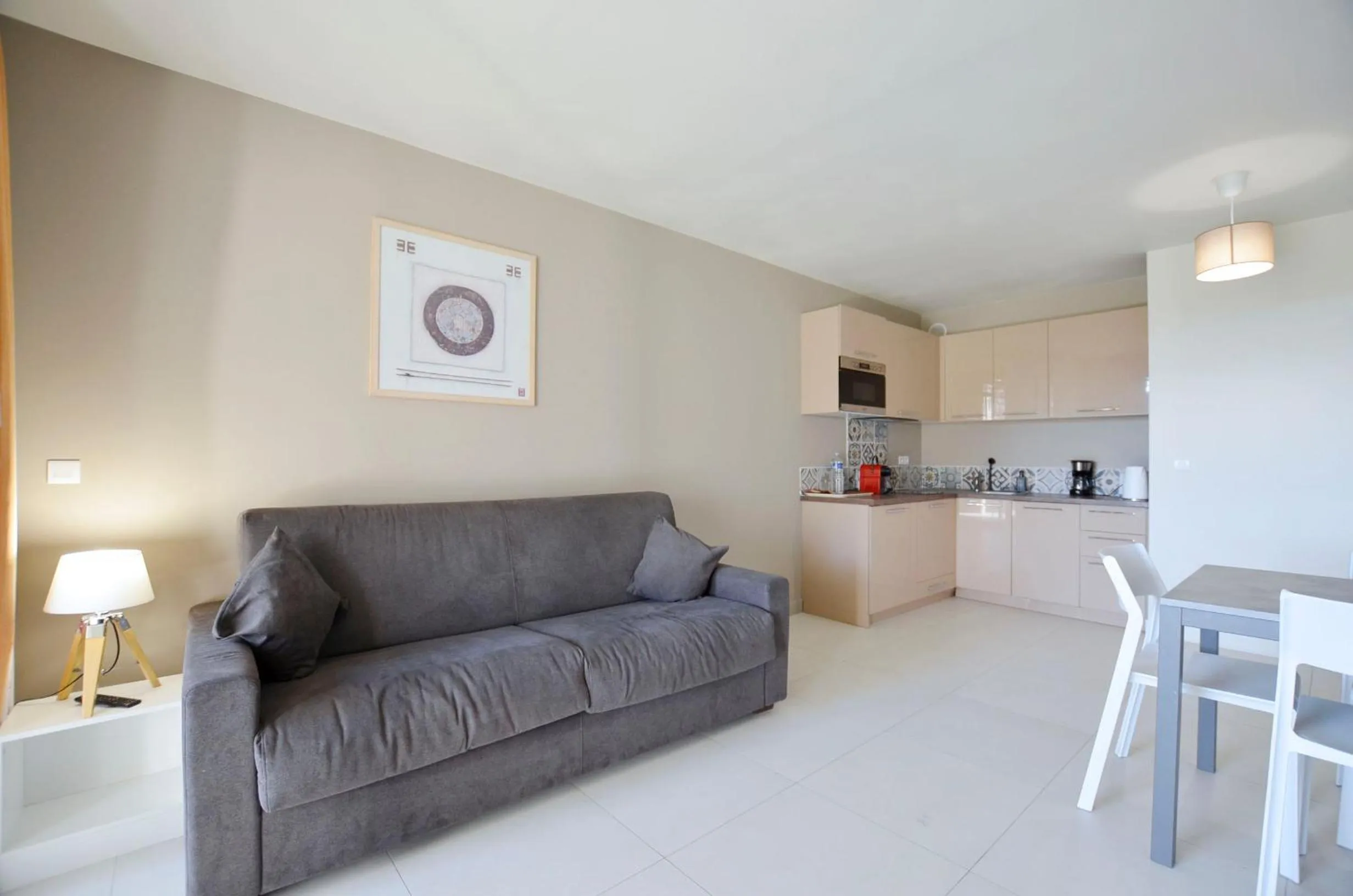 Communal lounge/ TV room in La Perle d'Eze - Aparthotel