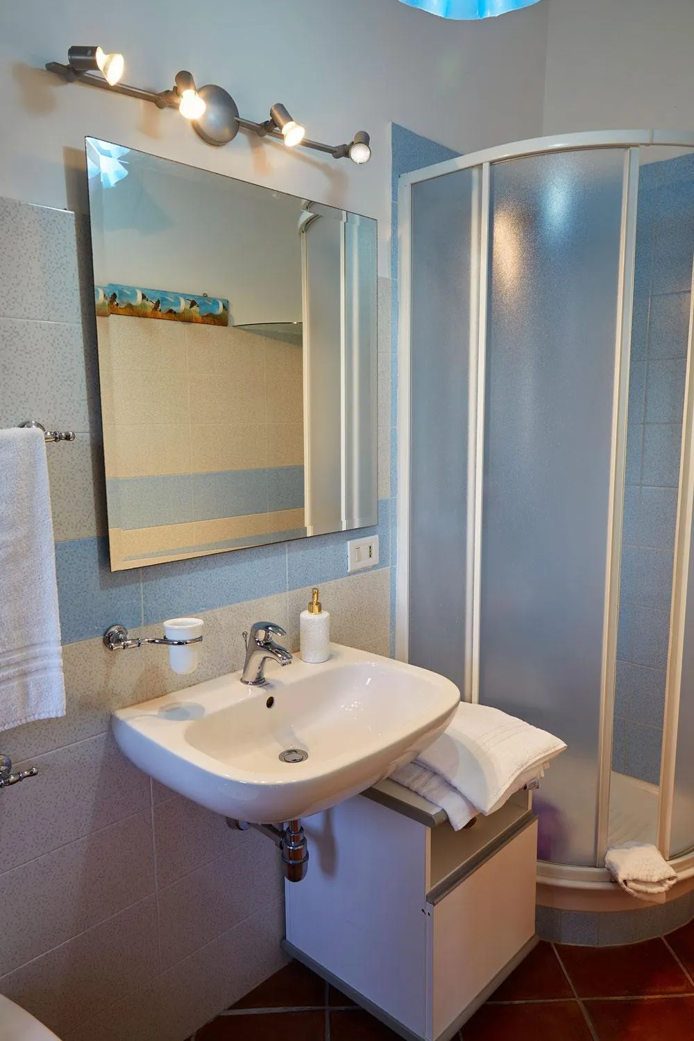 Bathroom in Helimos Bed&Breakfast Segesta Temple-Castellammare