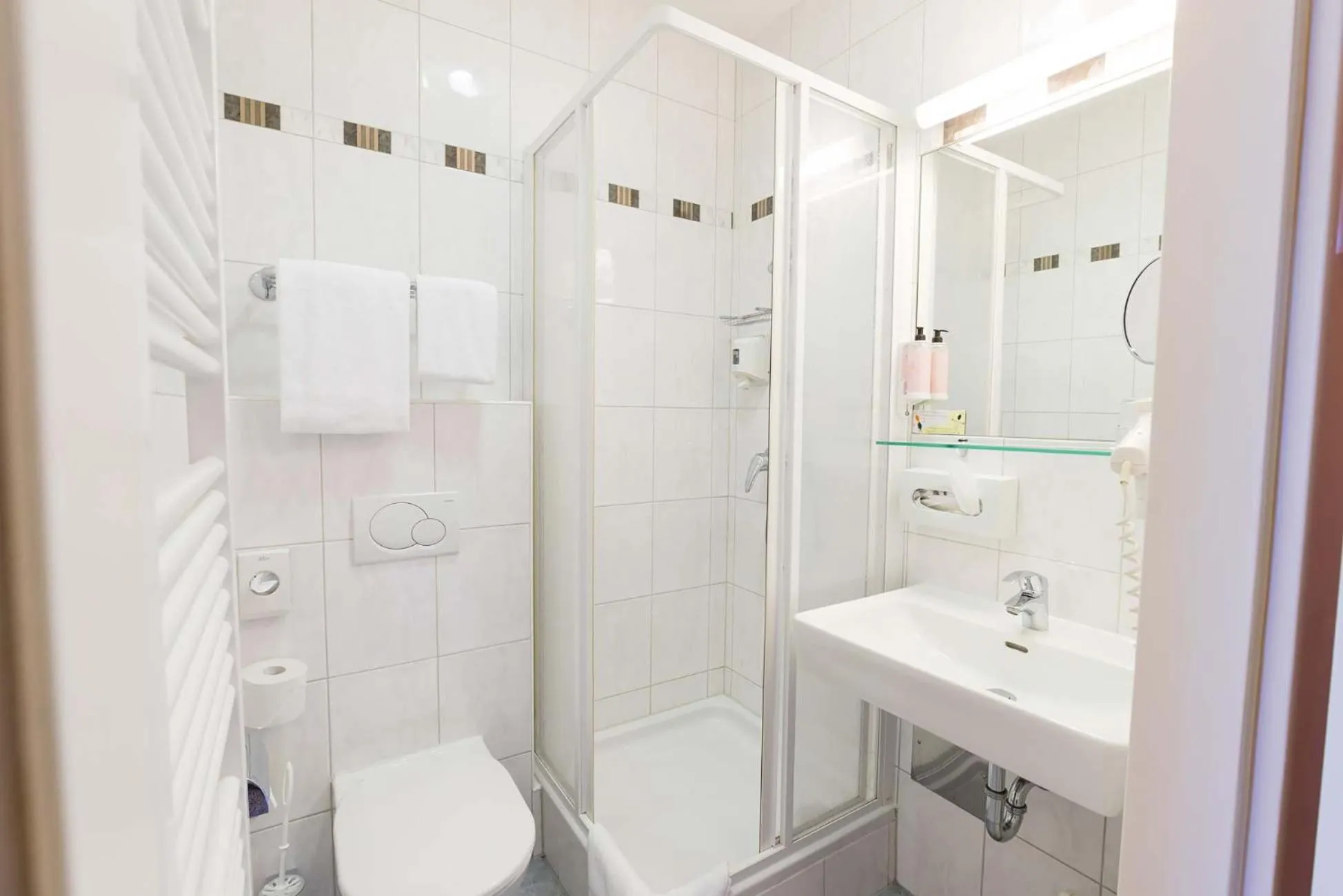 Bathroom in Hotel Süd Graz