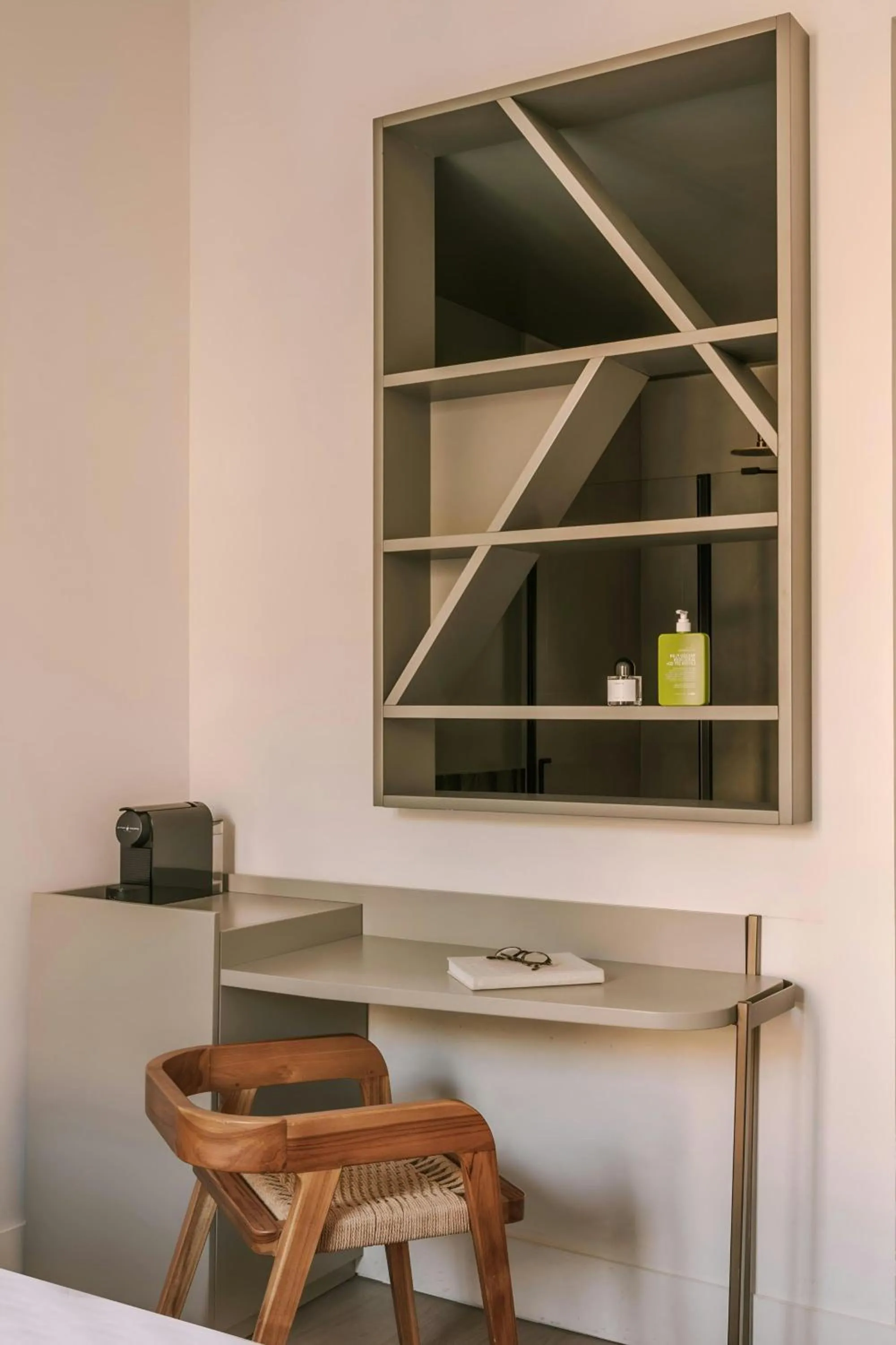 Bedroom in Yelo Jean Médecin Hotel, Sonder by Marriott Bonvoy