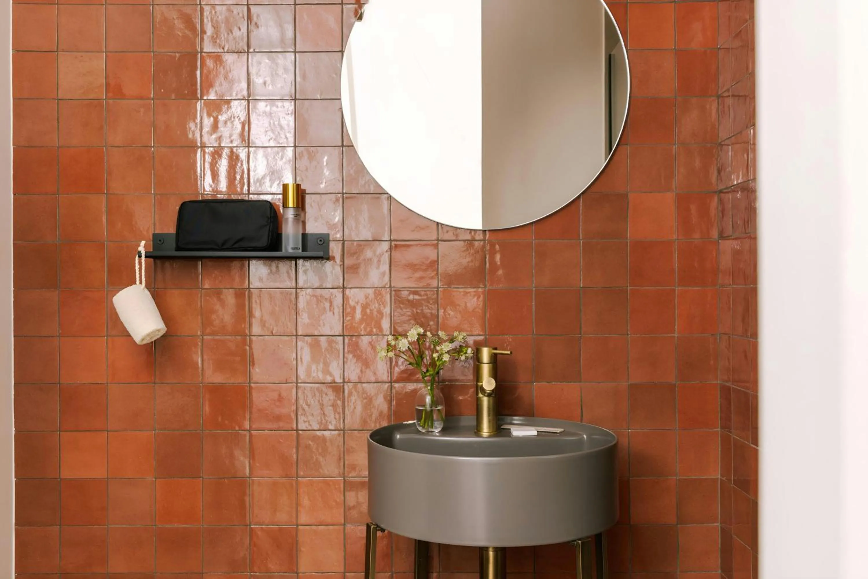 Bathroom in Yelo Jean Médecin Hotel, Sonder by Marriott Bonvoy